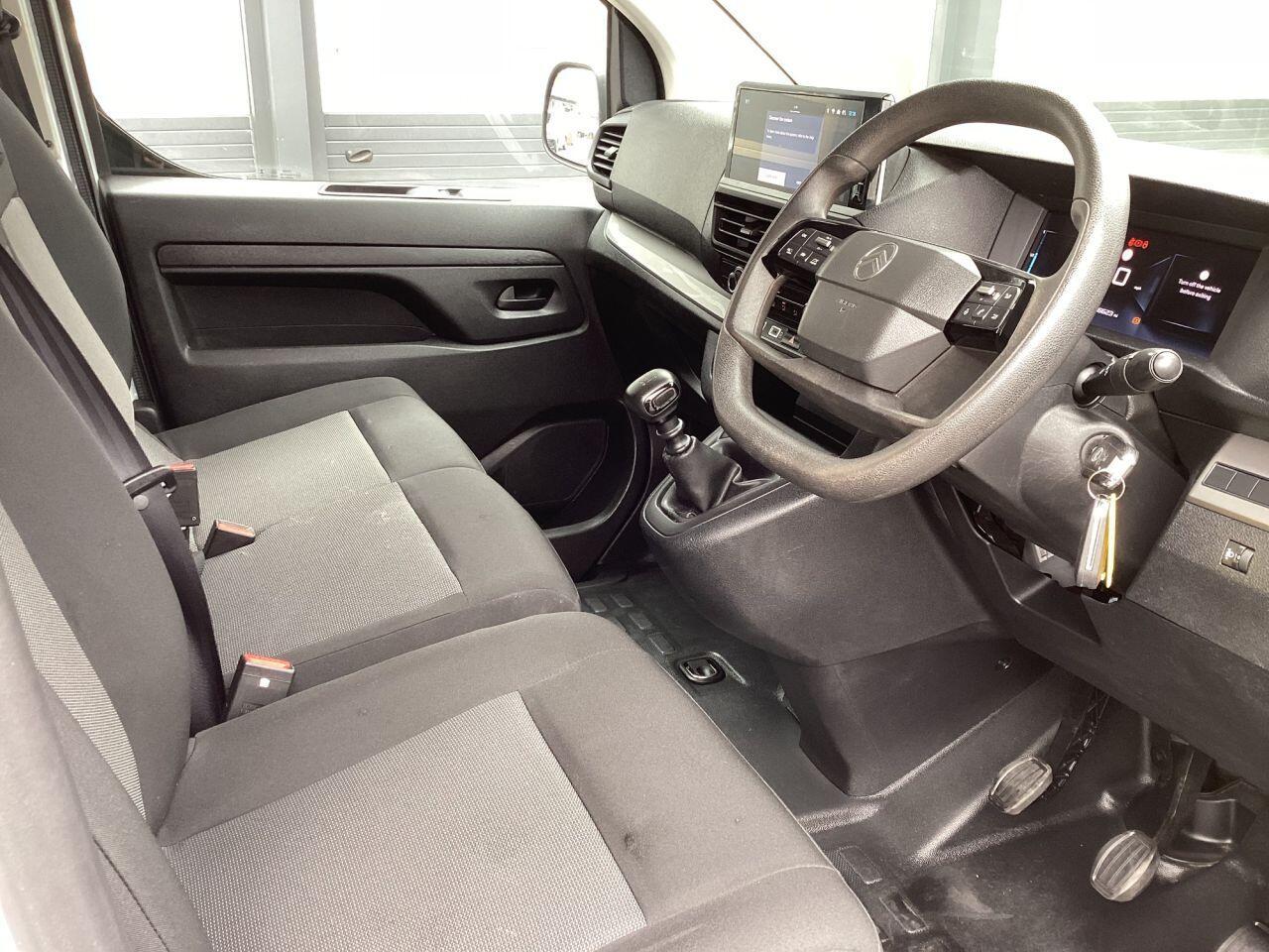 Citroen Dispatch - Image 20