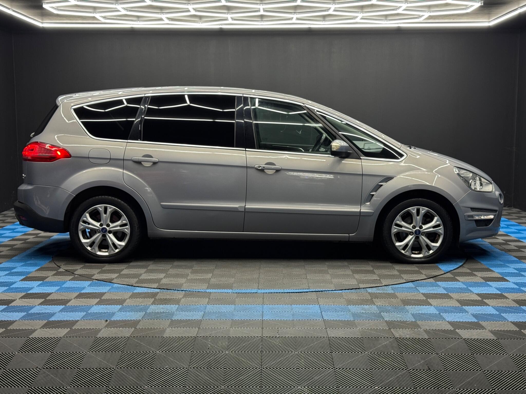 Ford S-MAX - Image 4
