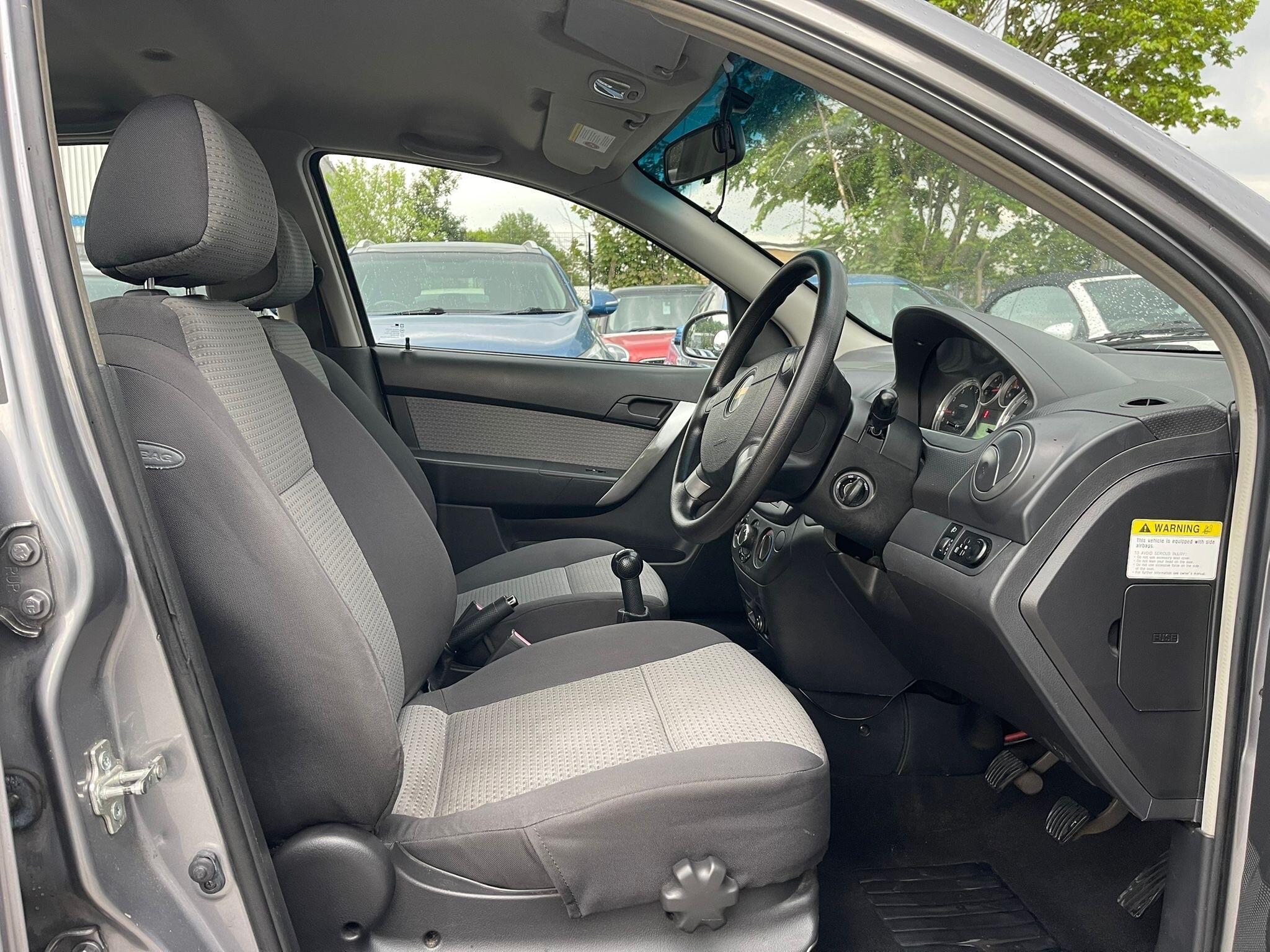 Chevrolet Aveo - Image 9