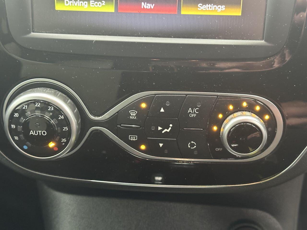 Renault Captur - Image 18