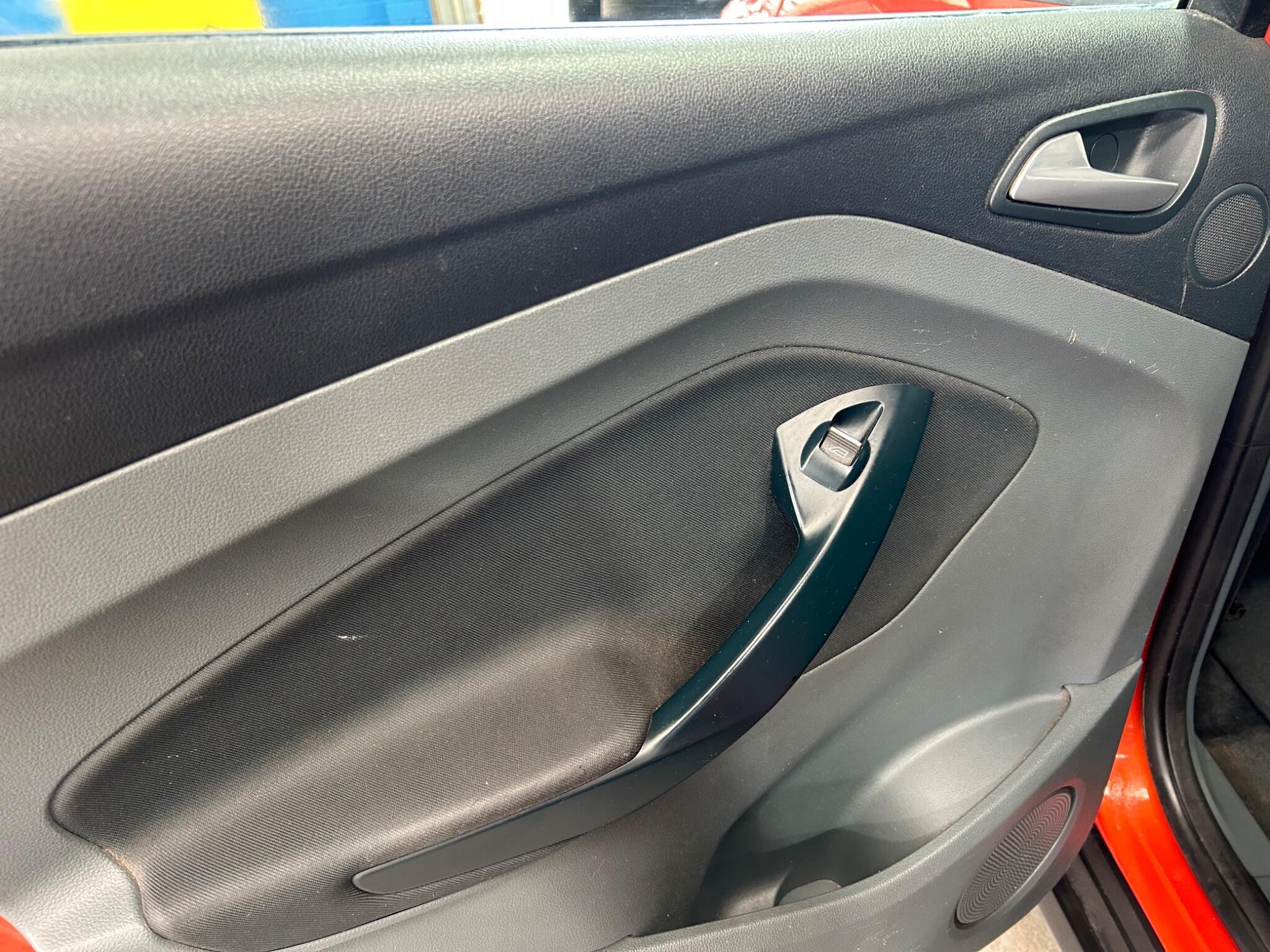 Ford C-MAX - Image 22