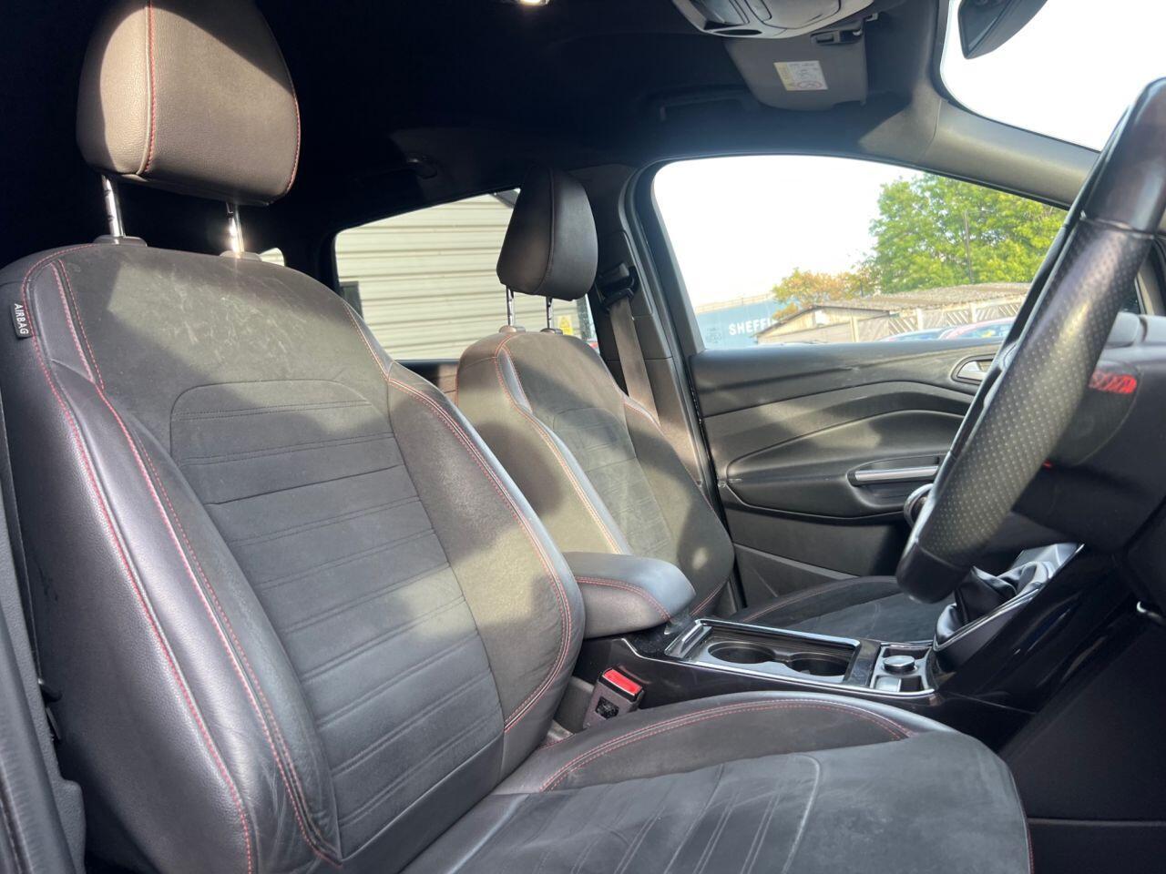 Ford Kuga - Image 12