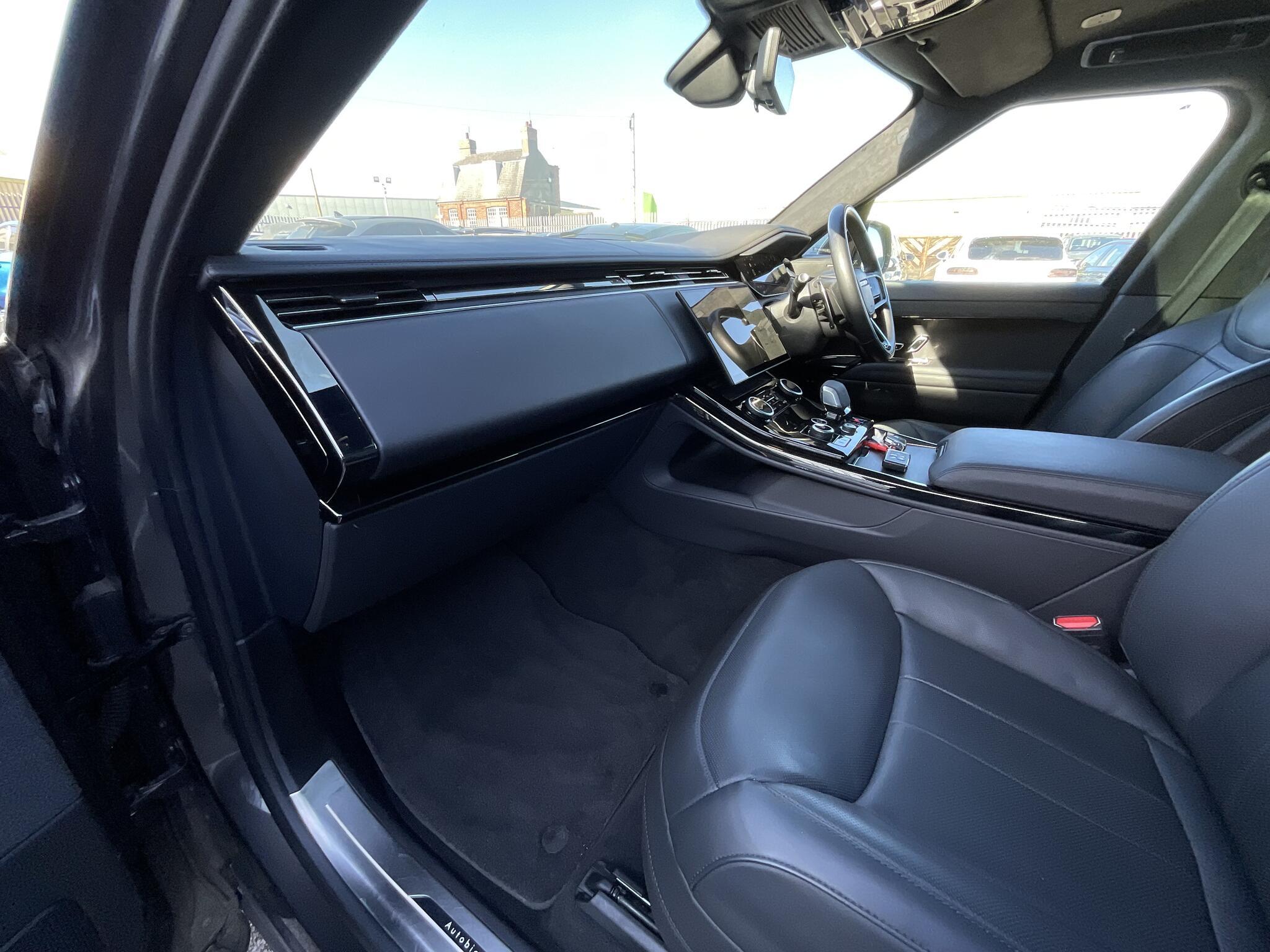 Land Rover RANGE ROVER SPORT - Image 16