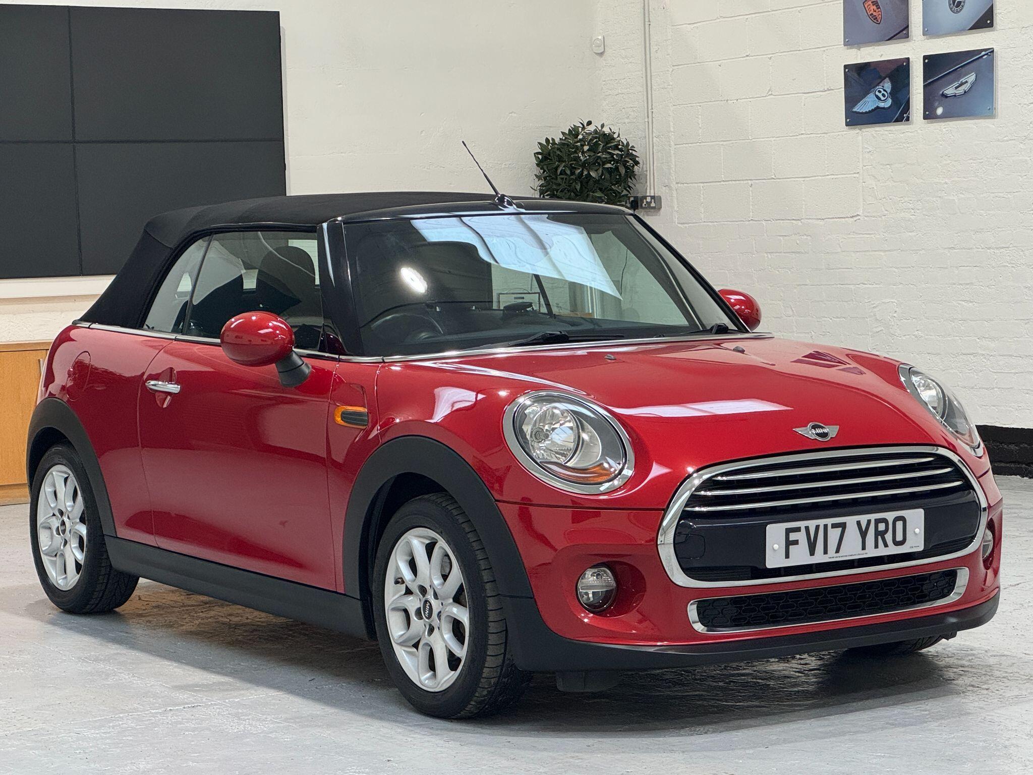 MINI Convertible - Image 12