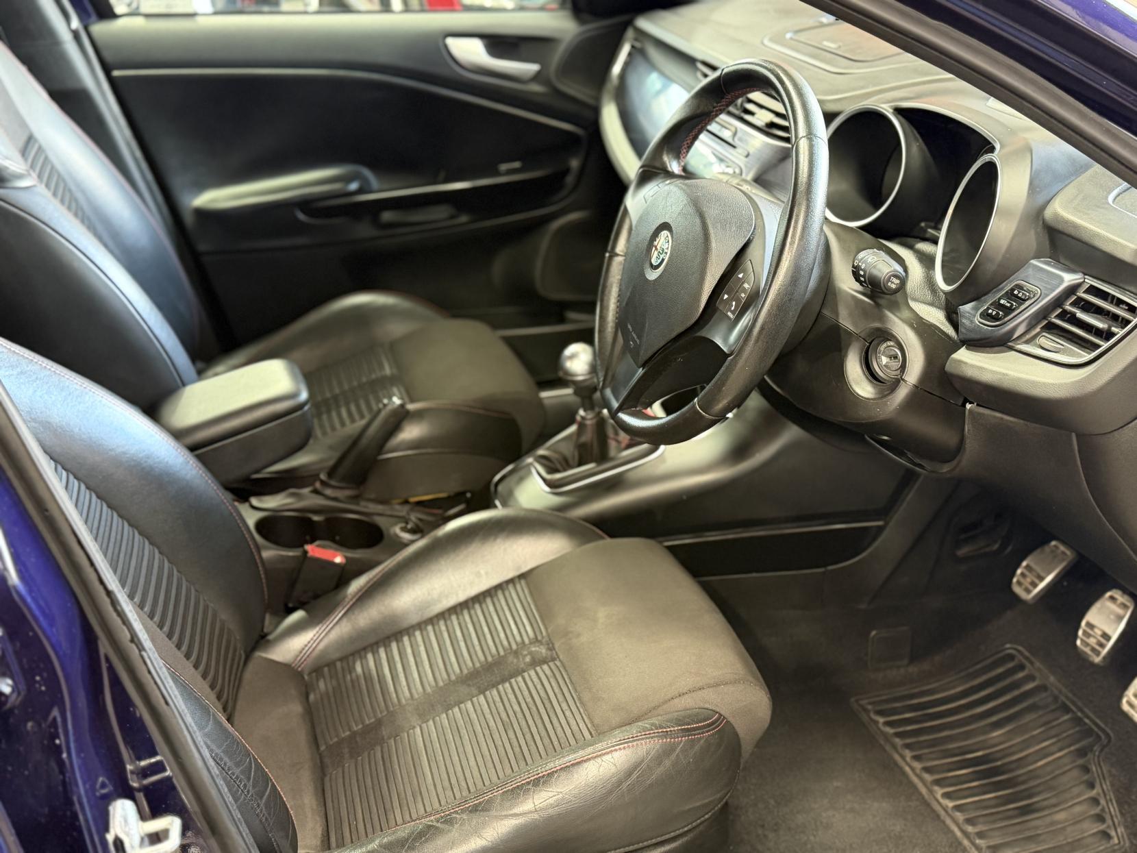 Alfa Romeo Giulietta - Image 19