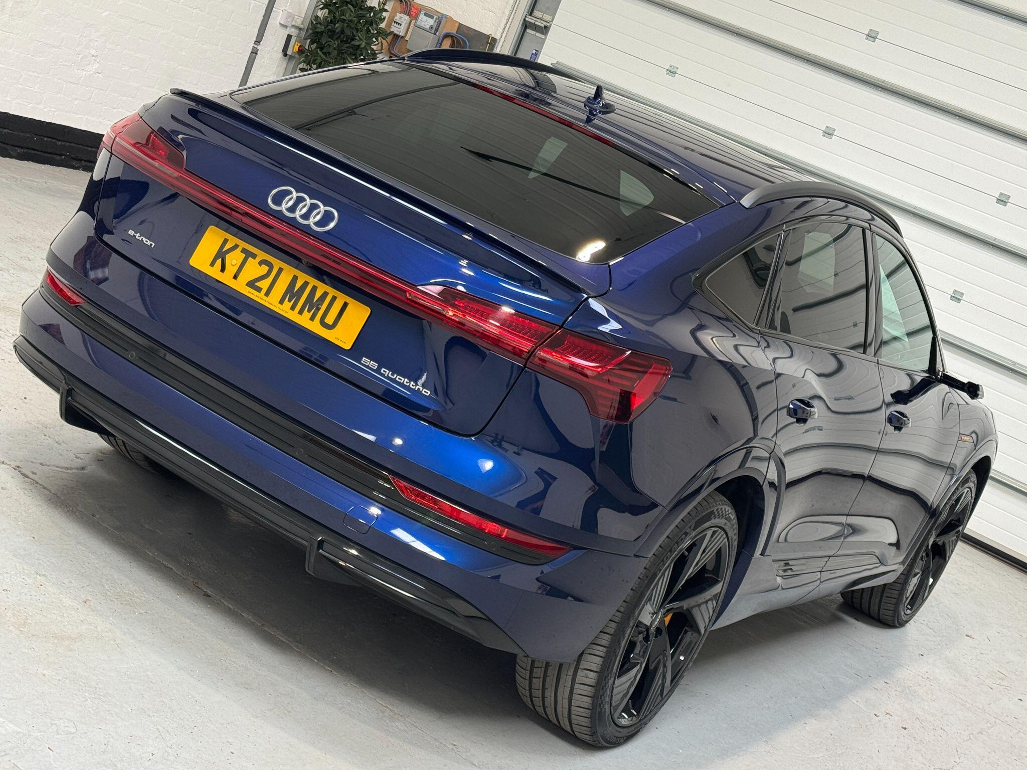 Audi E-Tron - Image 36