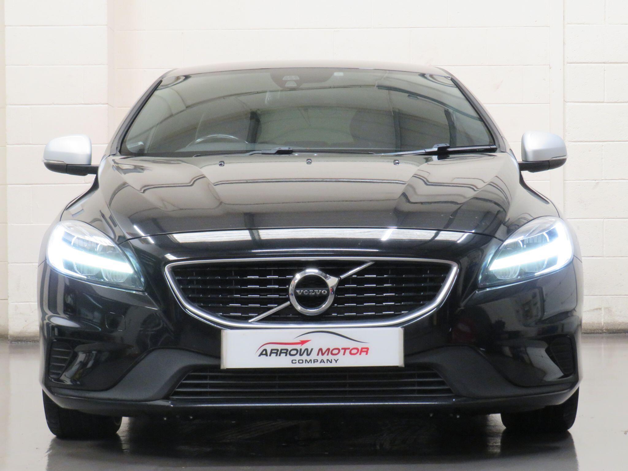 Volvo V40 - Image 10