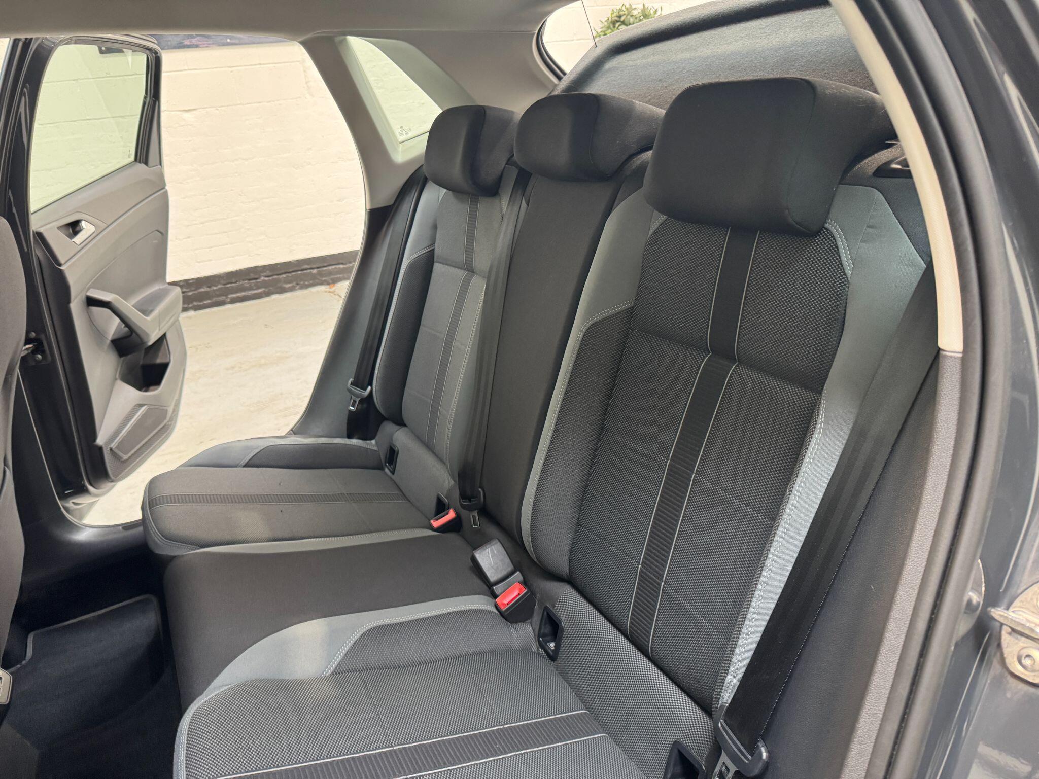 Volkswagen Polo - Image 47