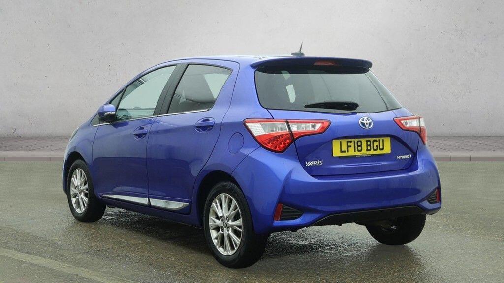 Toyota Yaris - Image 6