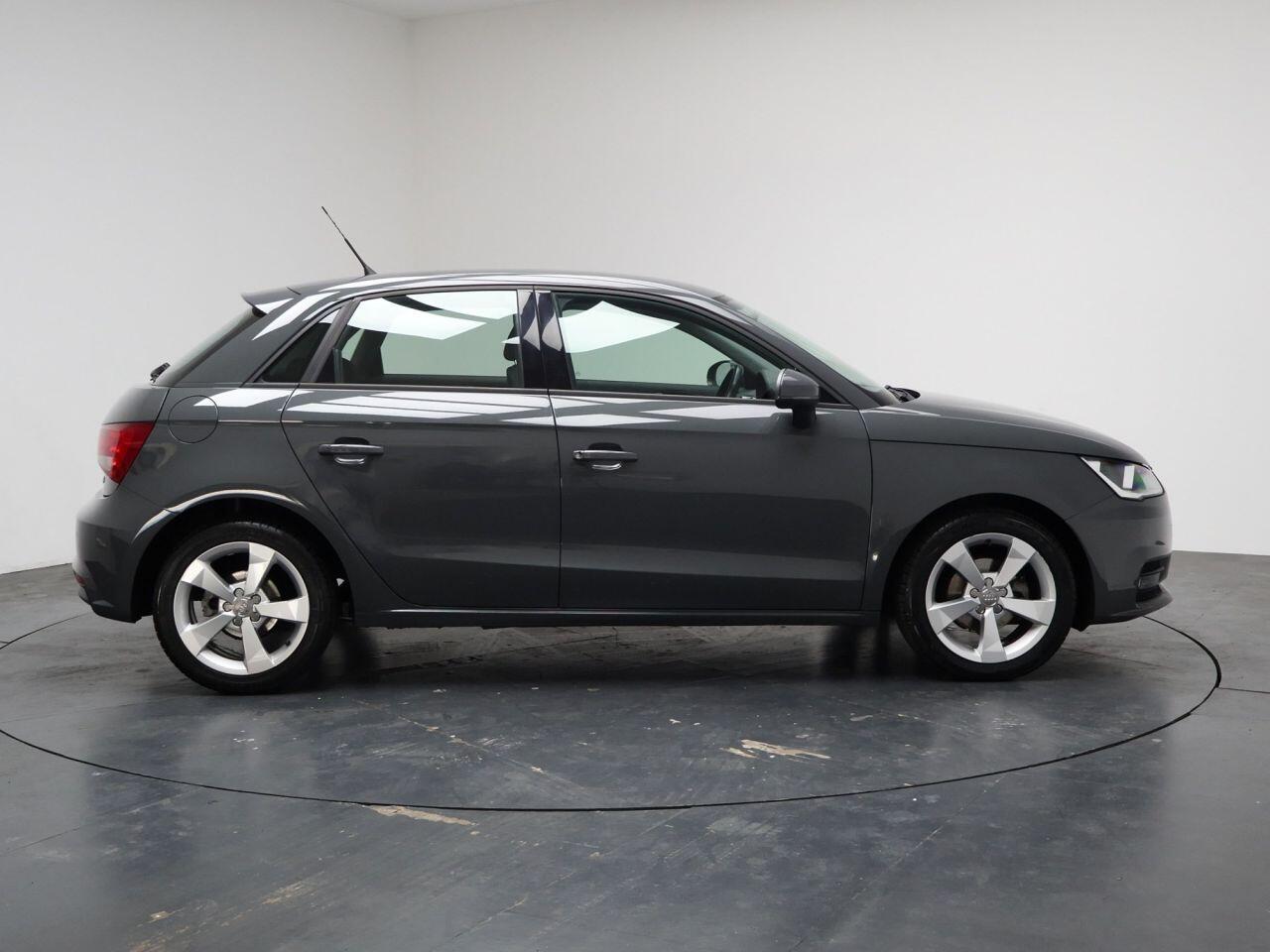 Audi A1 - Image 14