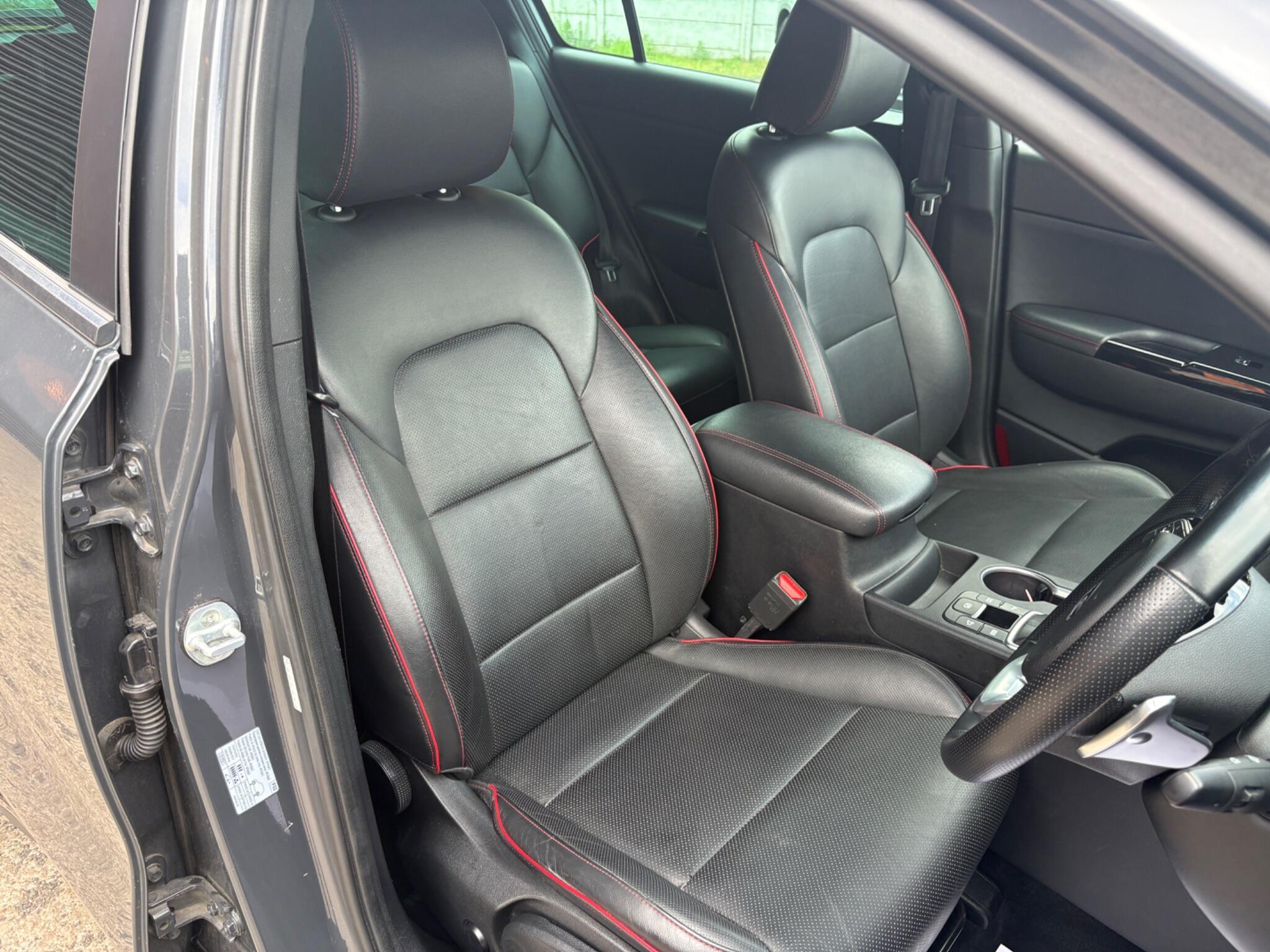 Kia Sportage - Image 12