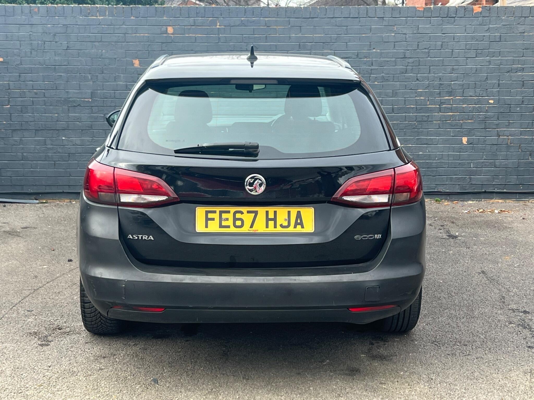 Vauxhall Astra - Image 11