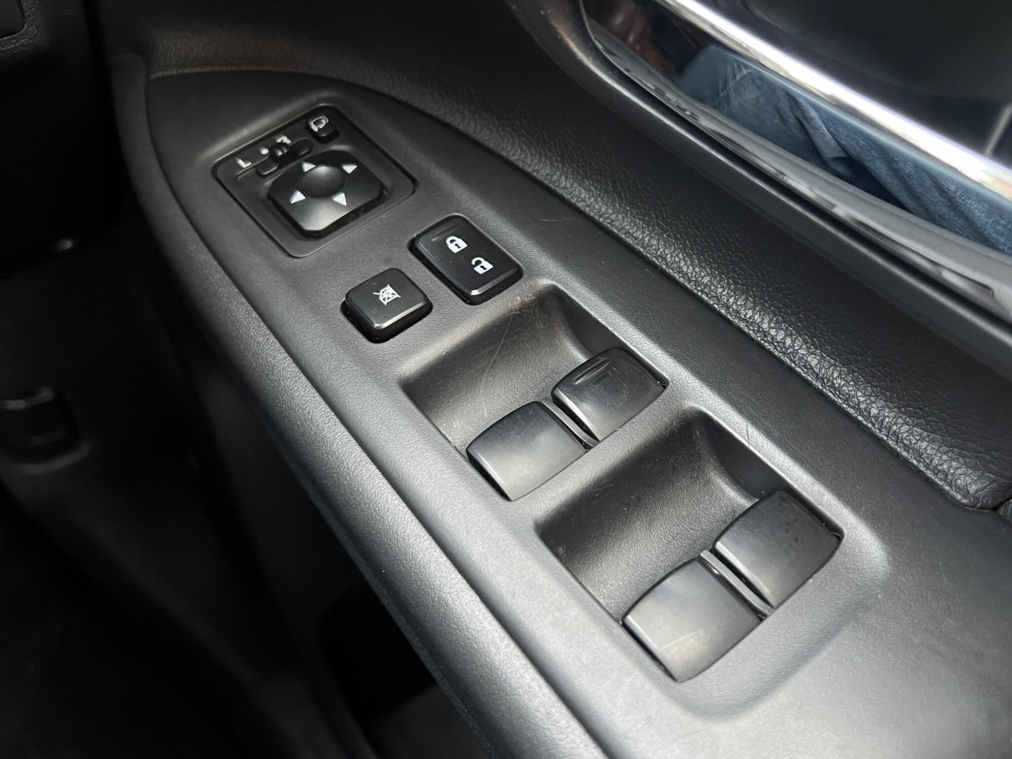 Mitsubishi Outlander - Image 16