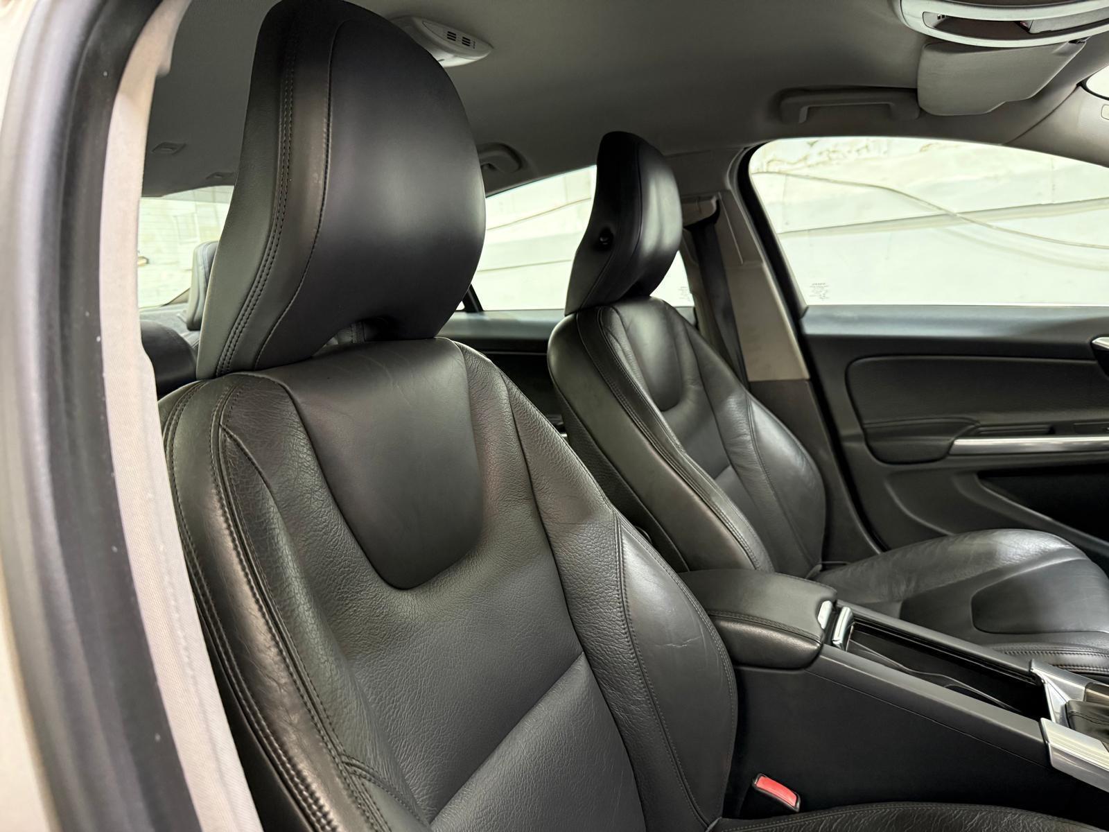 Volvo S60 - Image 38