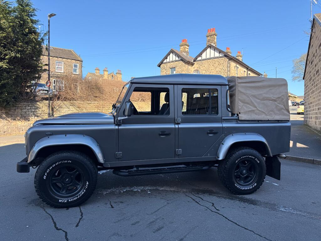 Land Rover Defender 110 - Image 12