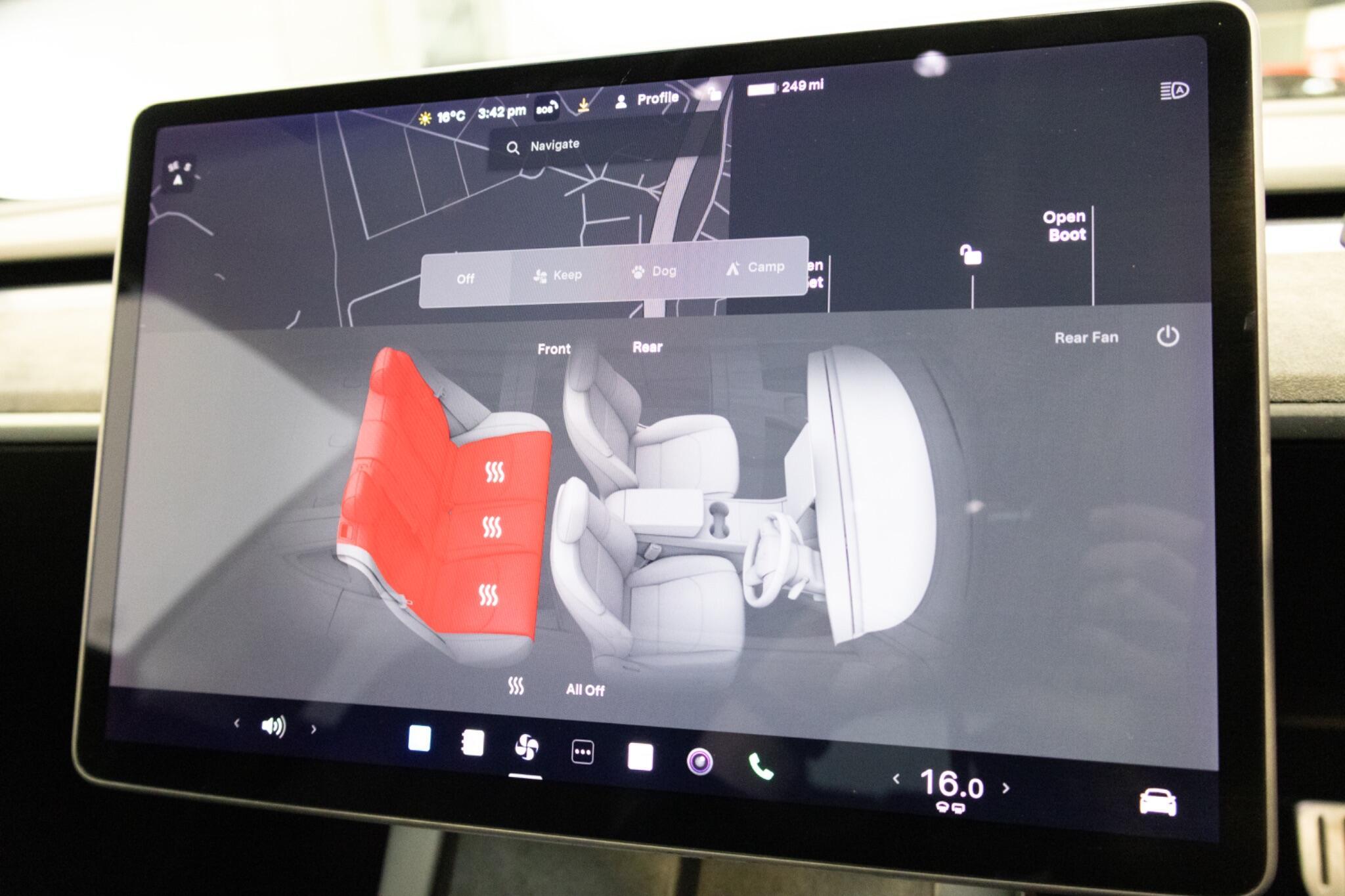 Tesla Model 3 - Image 18