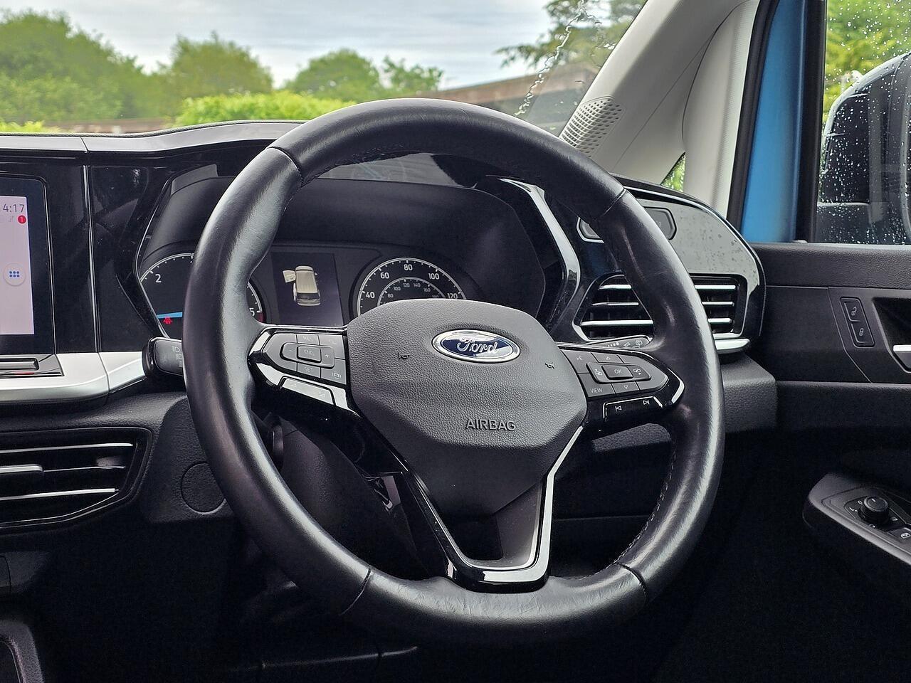 Ford Tourneo Connect - Image 6