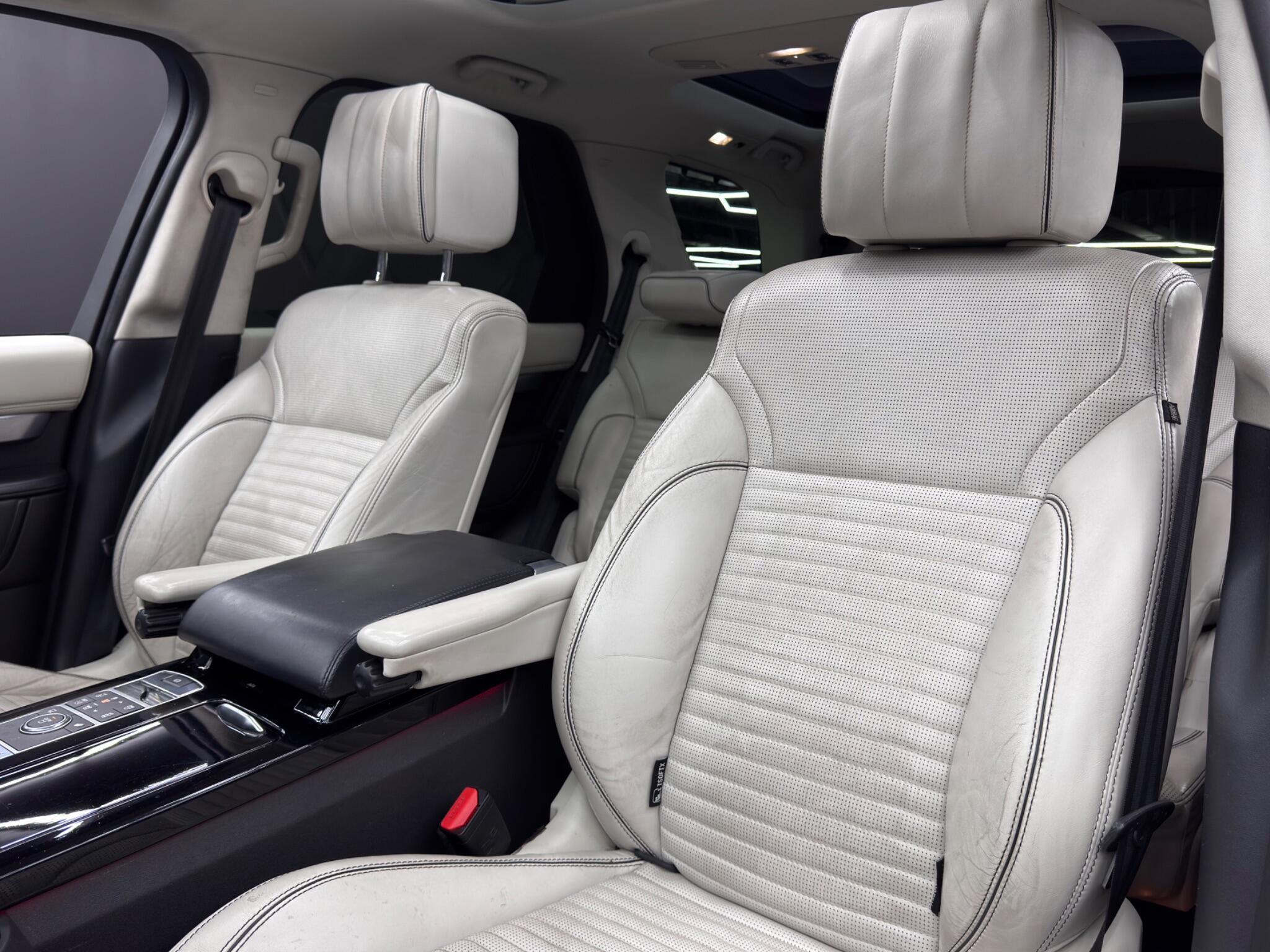 Land Rover Discovery - Image 14