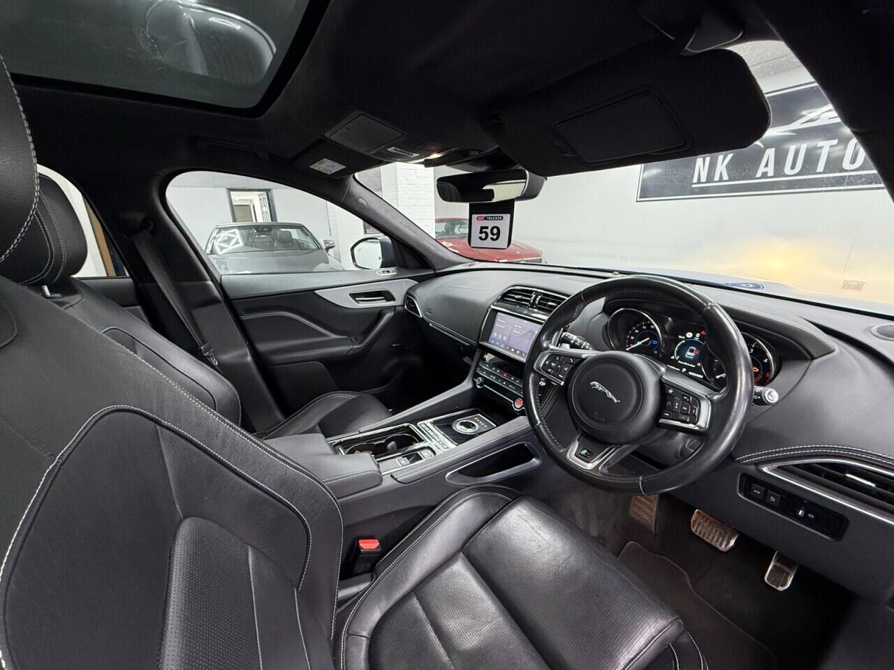 Jaguar F-Pace - Image 16