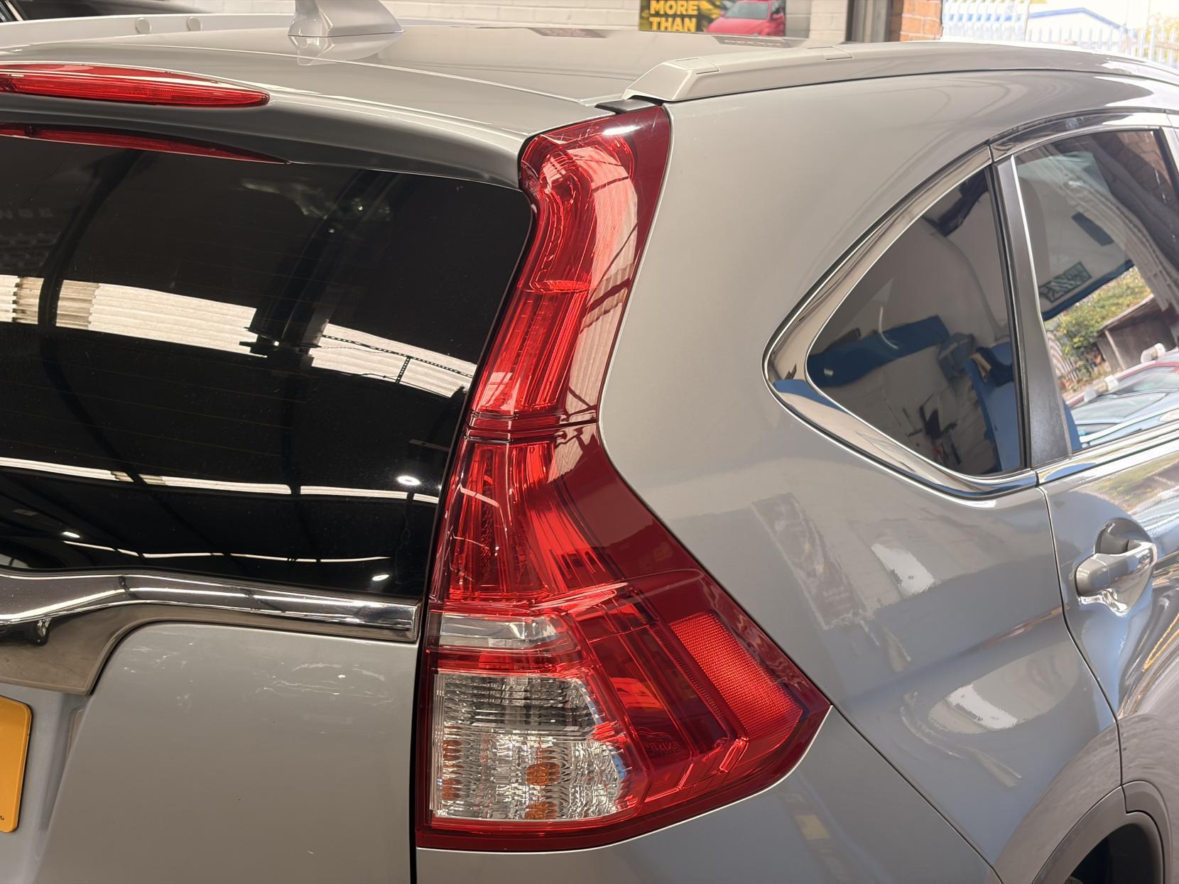 Honda CR-V - Image 11