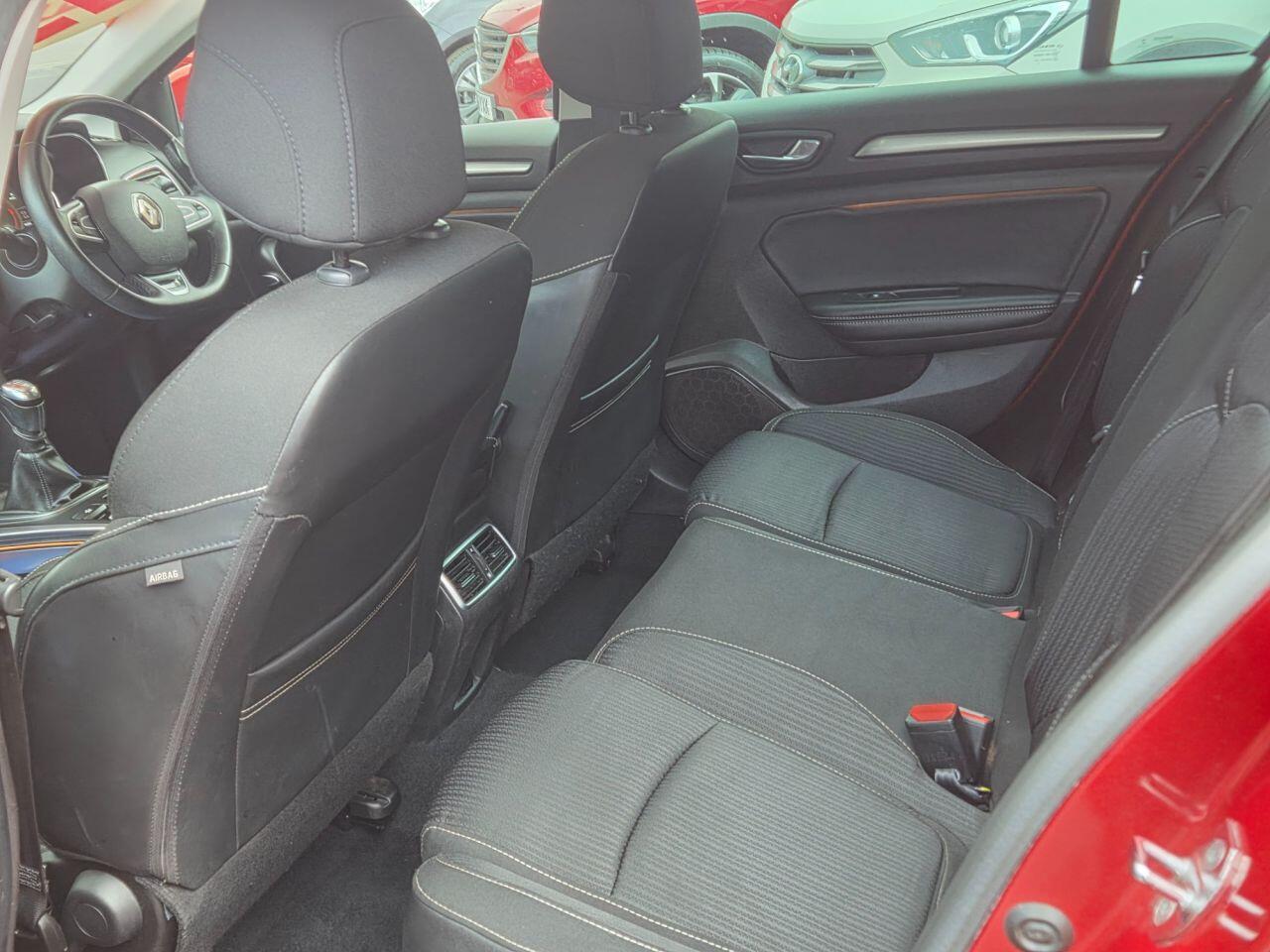 Renault Megane - Image 17