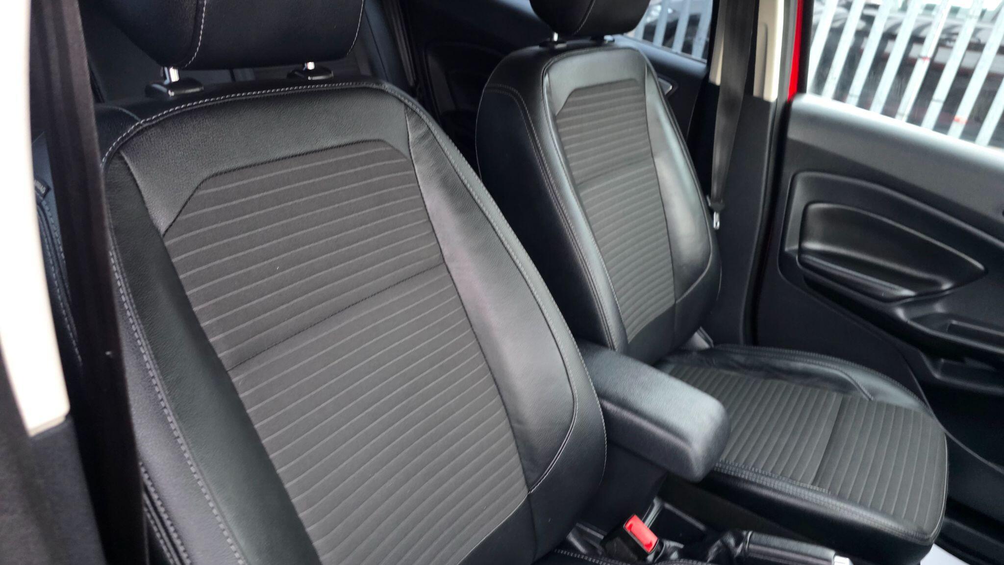 Ford Ecosport - Image 27