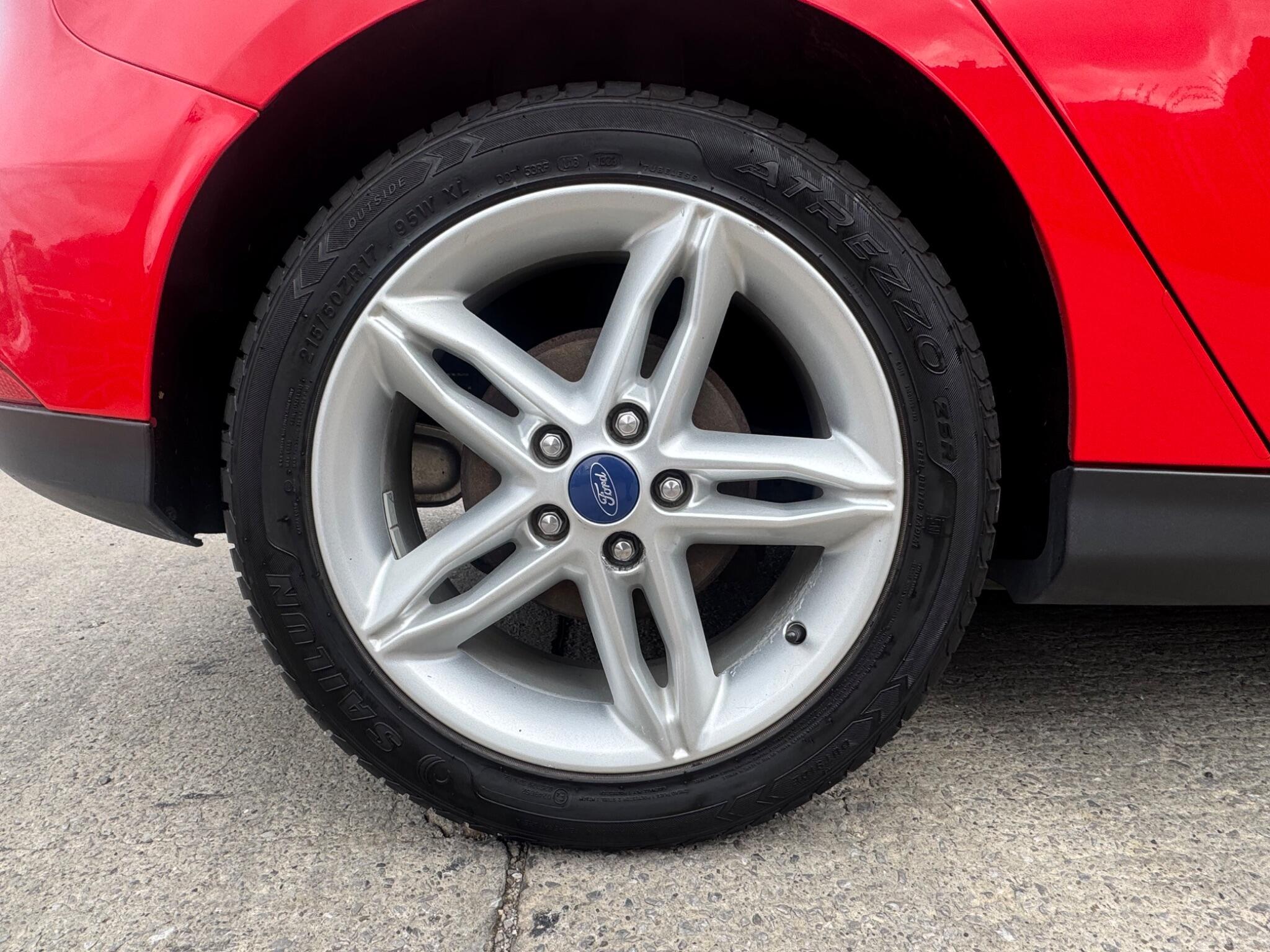 Ford Focus - Image 5