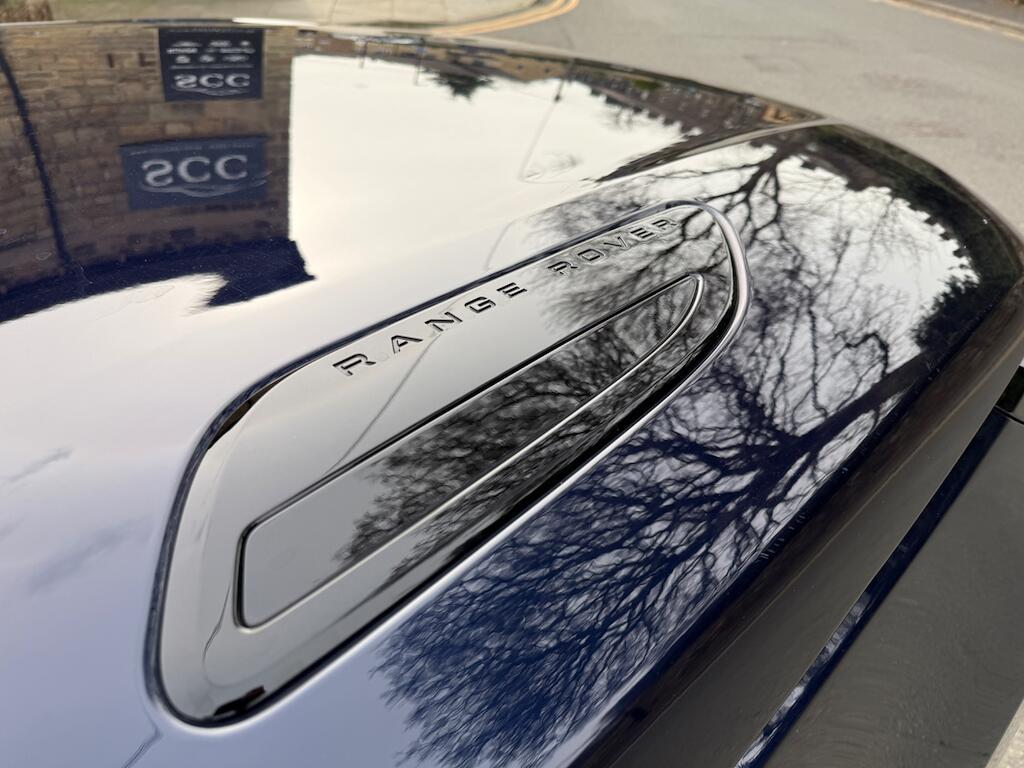 Land Rover Range Rover Velar - Image 16