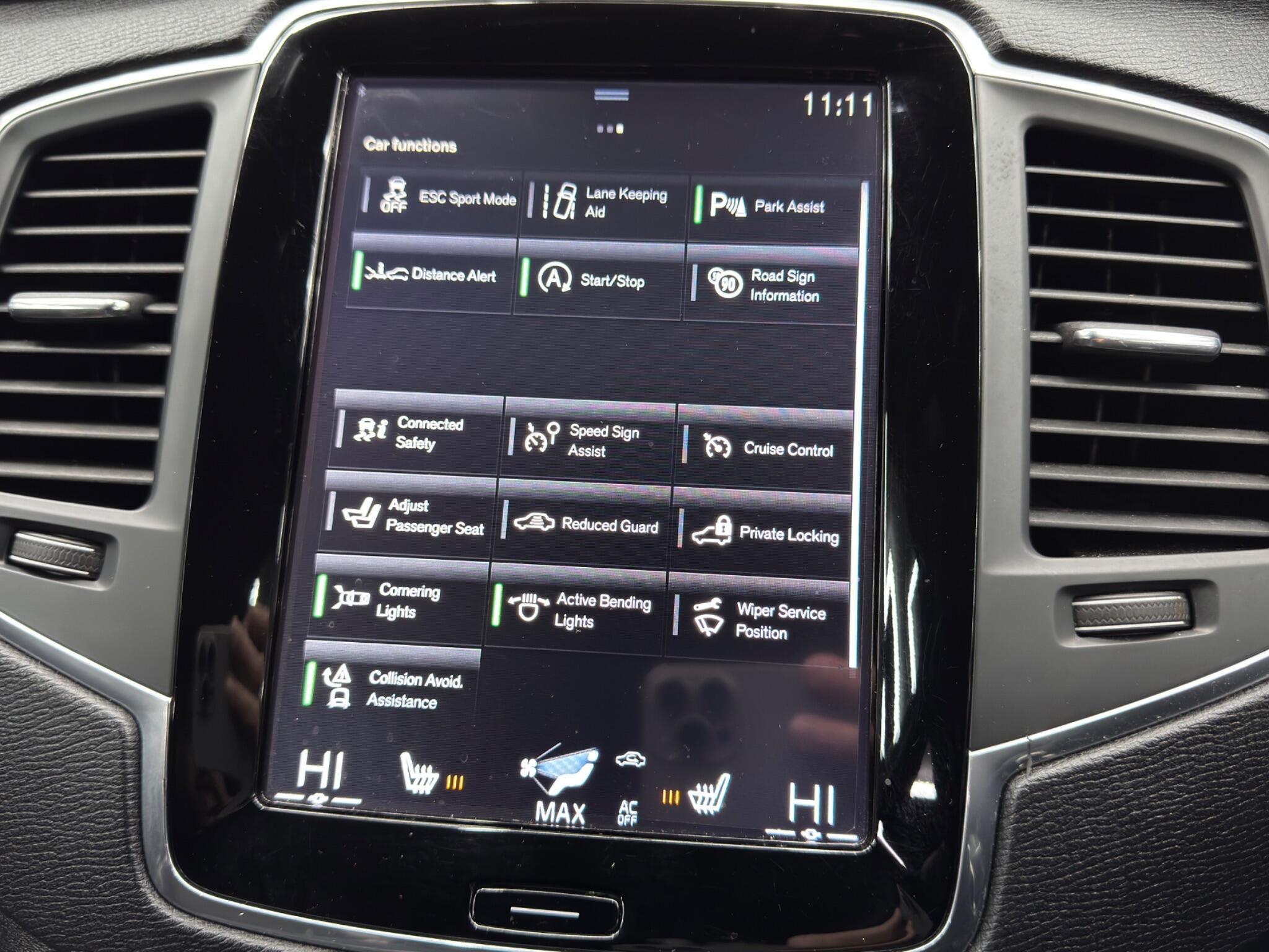 Volvo XC90 - Image 34