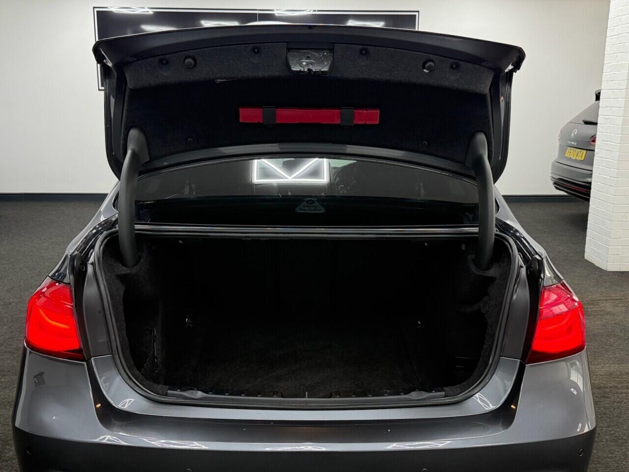 BMW 3 Series - Image 37