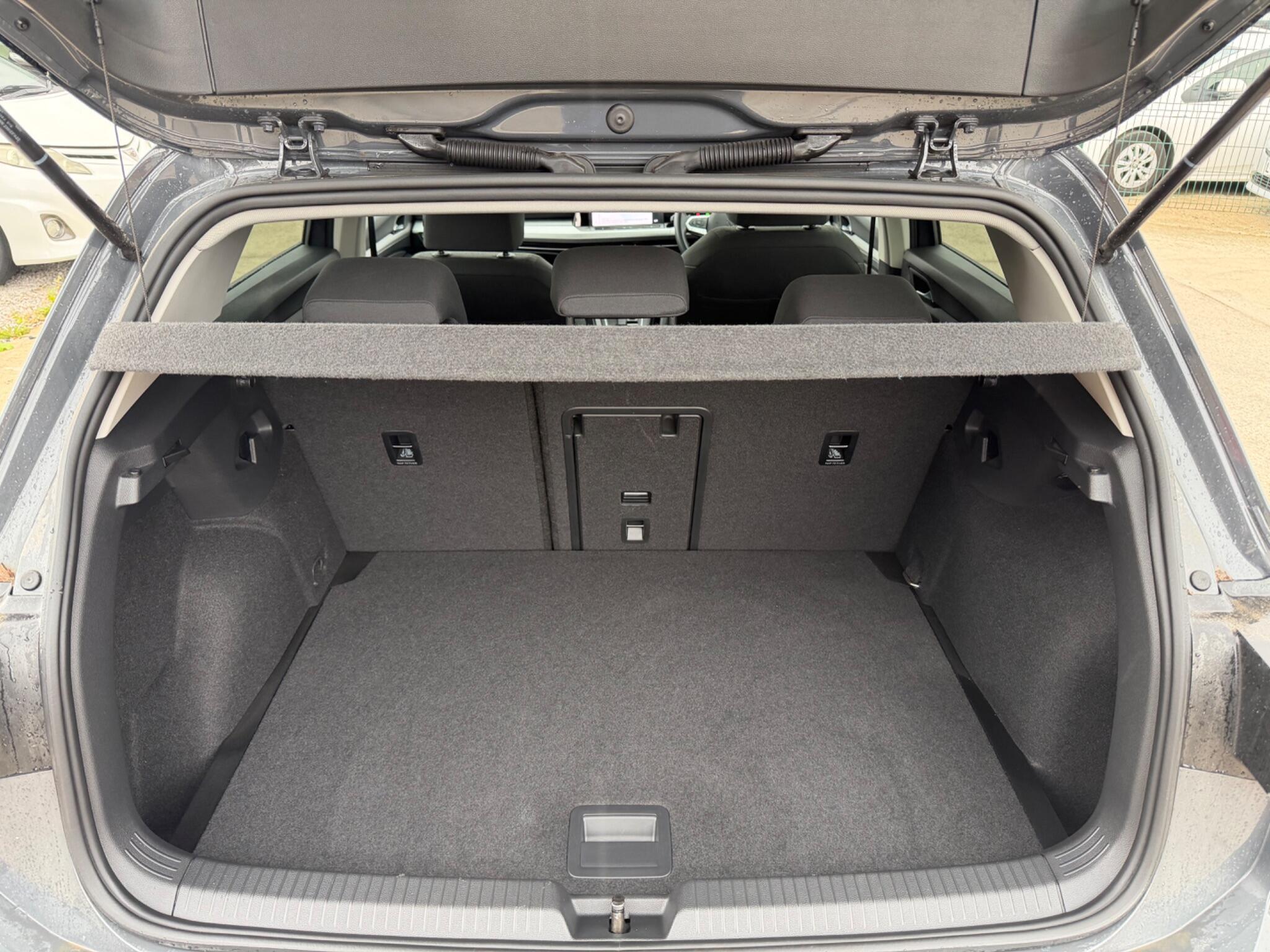 Volkswagen Golf - Image 15