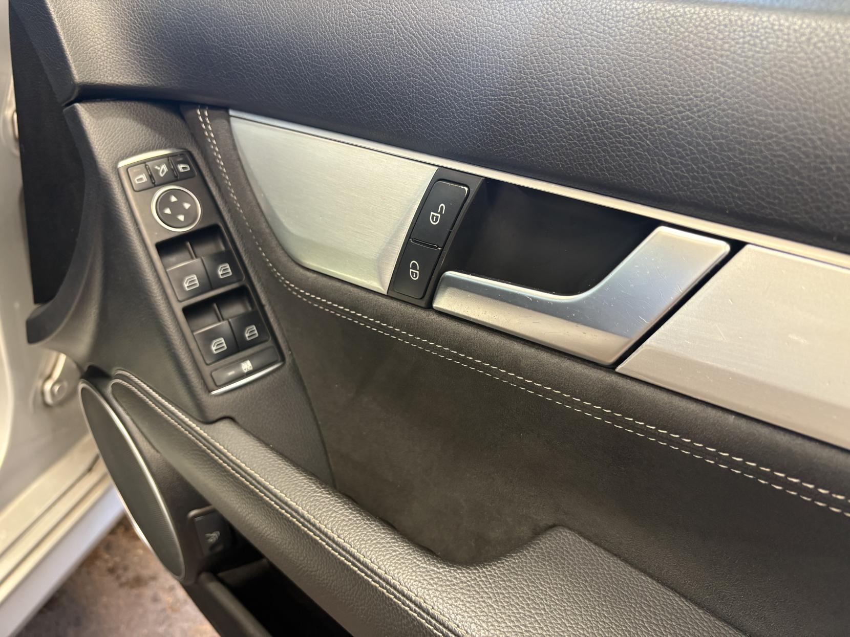 Mercedes C Class - Image 14