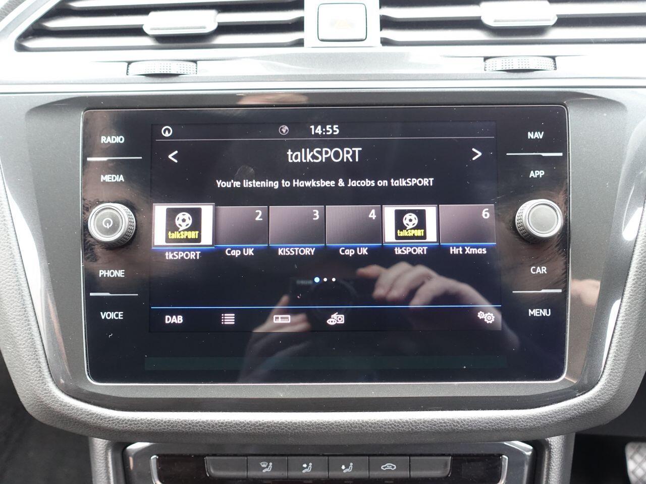 Volkswagen Tiguan - Image 27