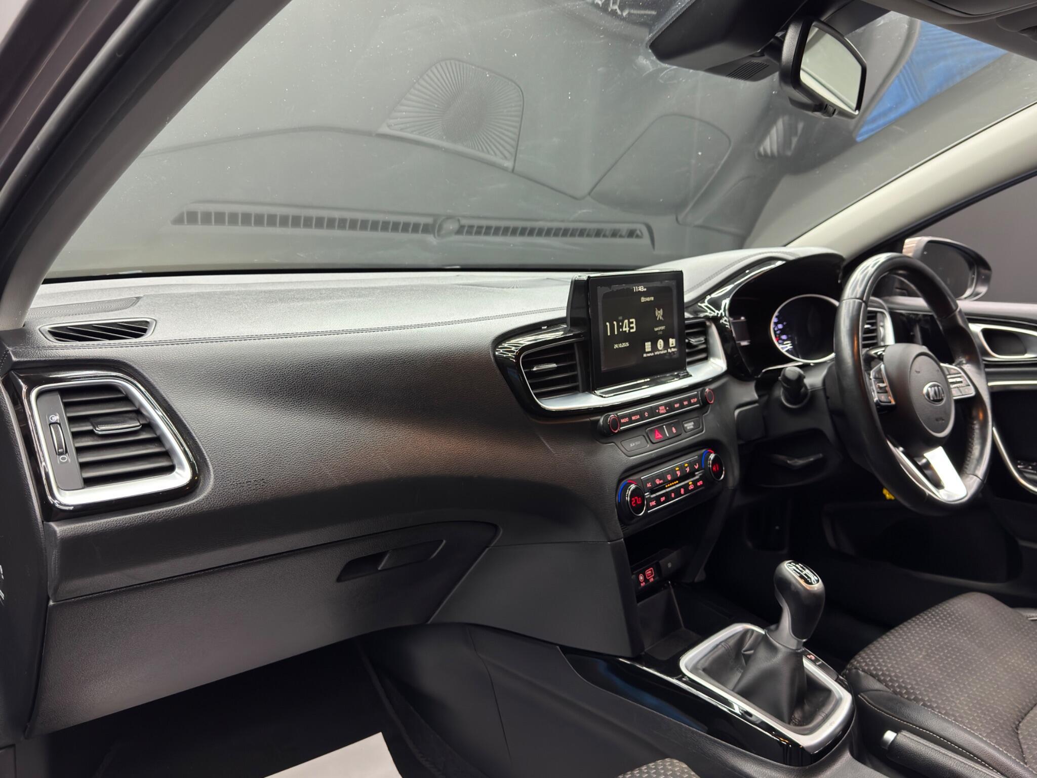 Kia ceed - Image 11