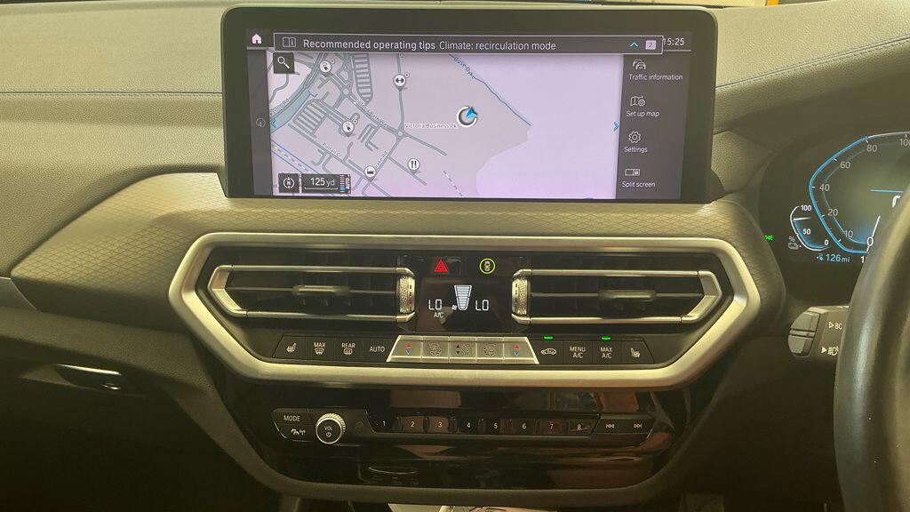 BMW iX3 - Image 3