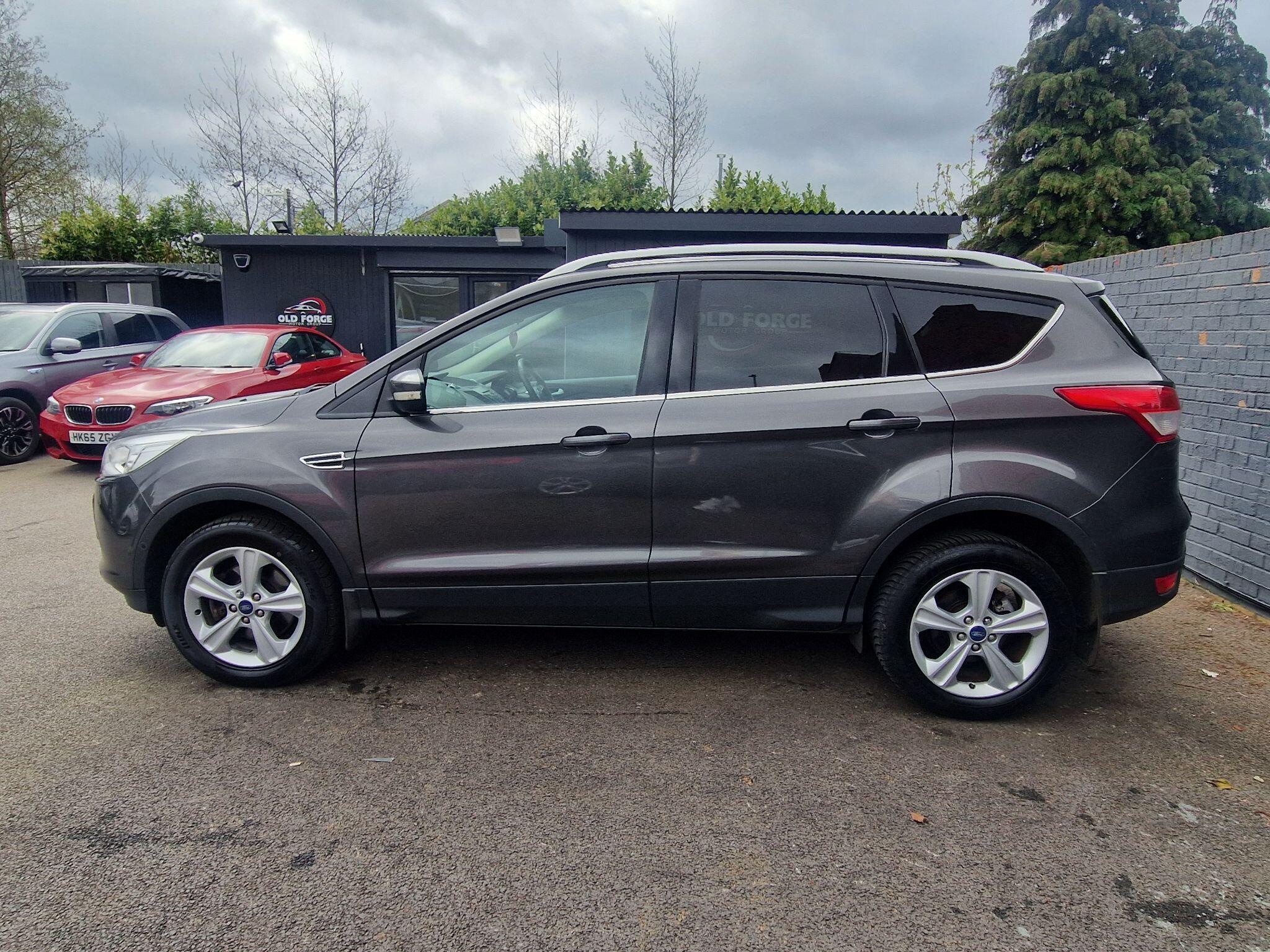 Ford Kuga - Image 6