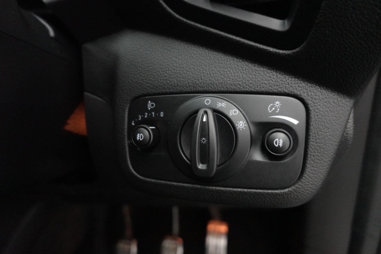 Ford Kuga - Image 15