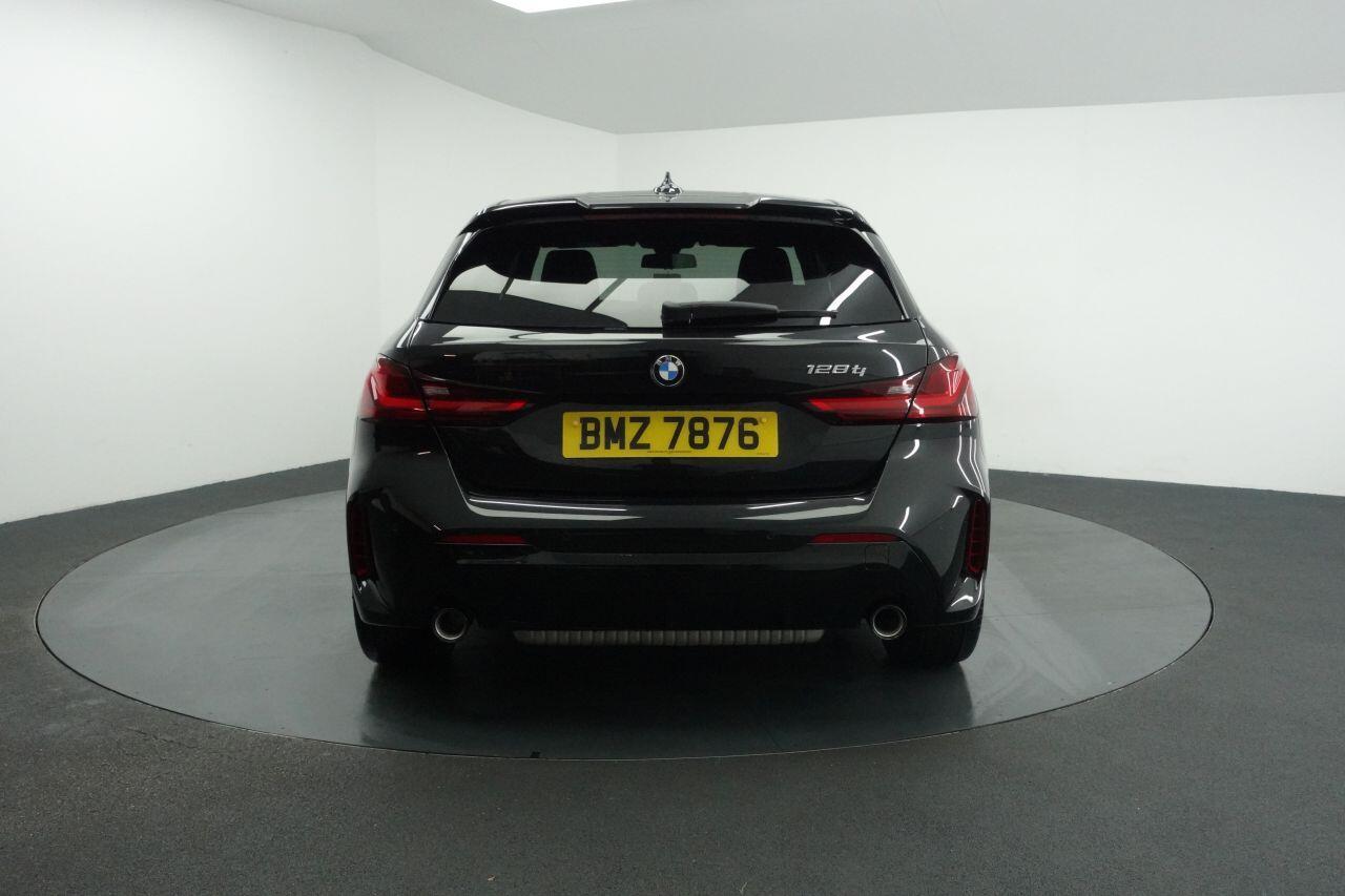 BMW 1 Series - Image 9