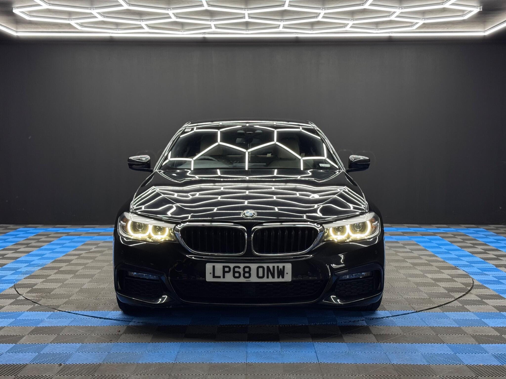 BMW 5 Series - Image 2