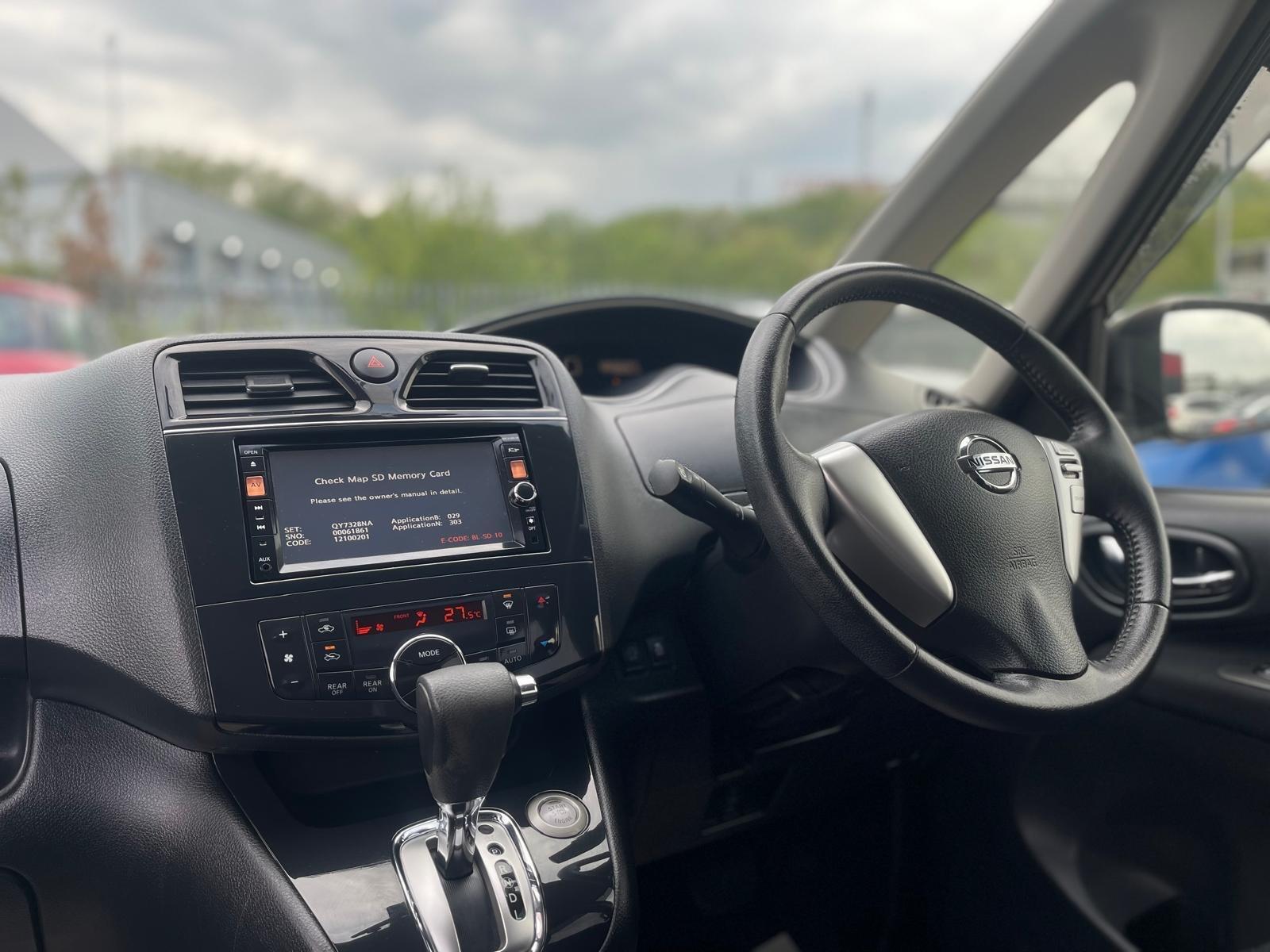 Nissan Serena - Image 17