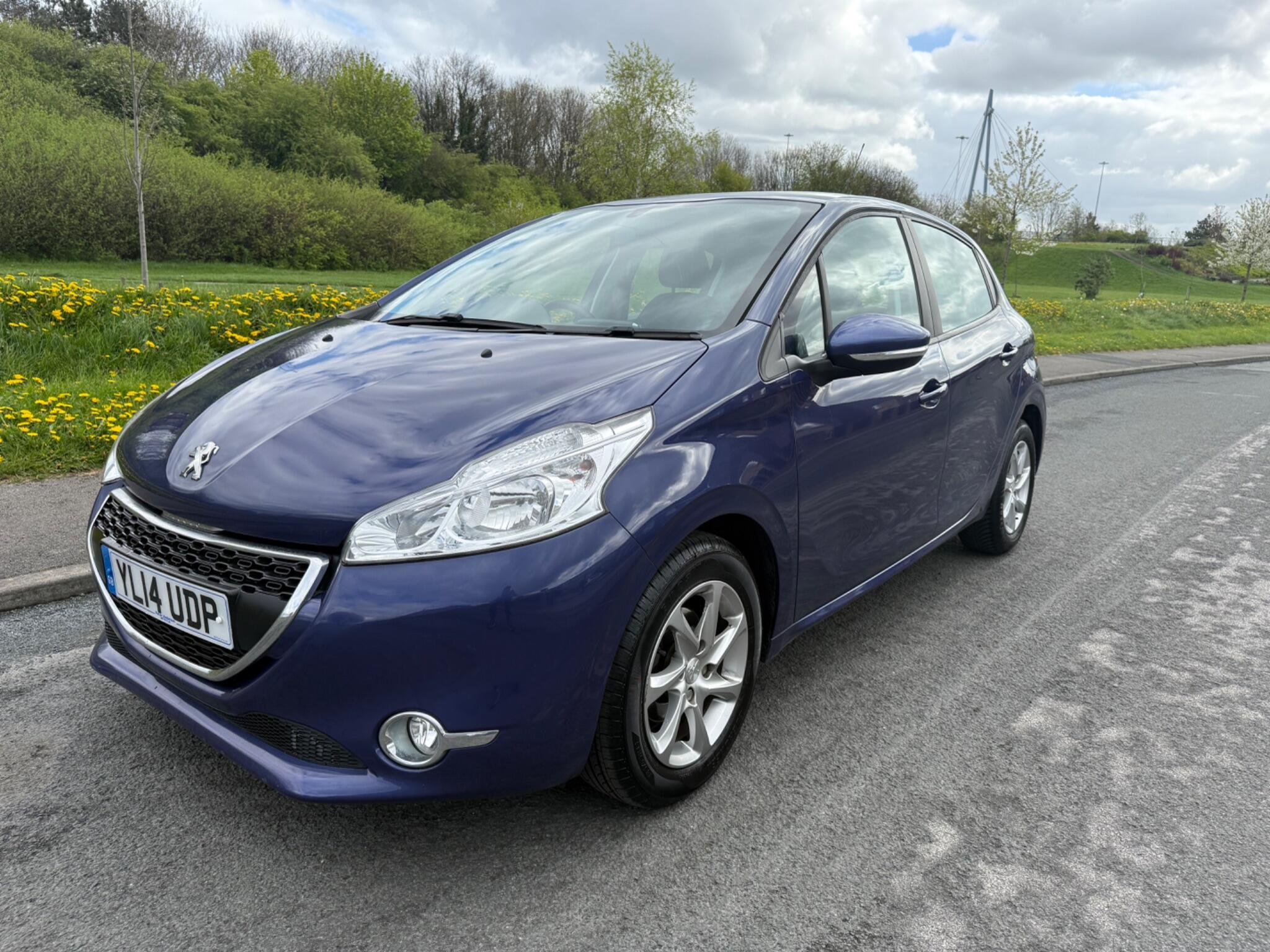 Peugeot 208 - Image 6