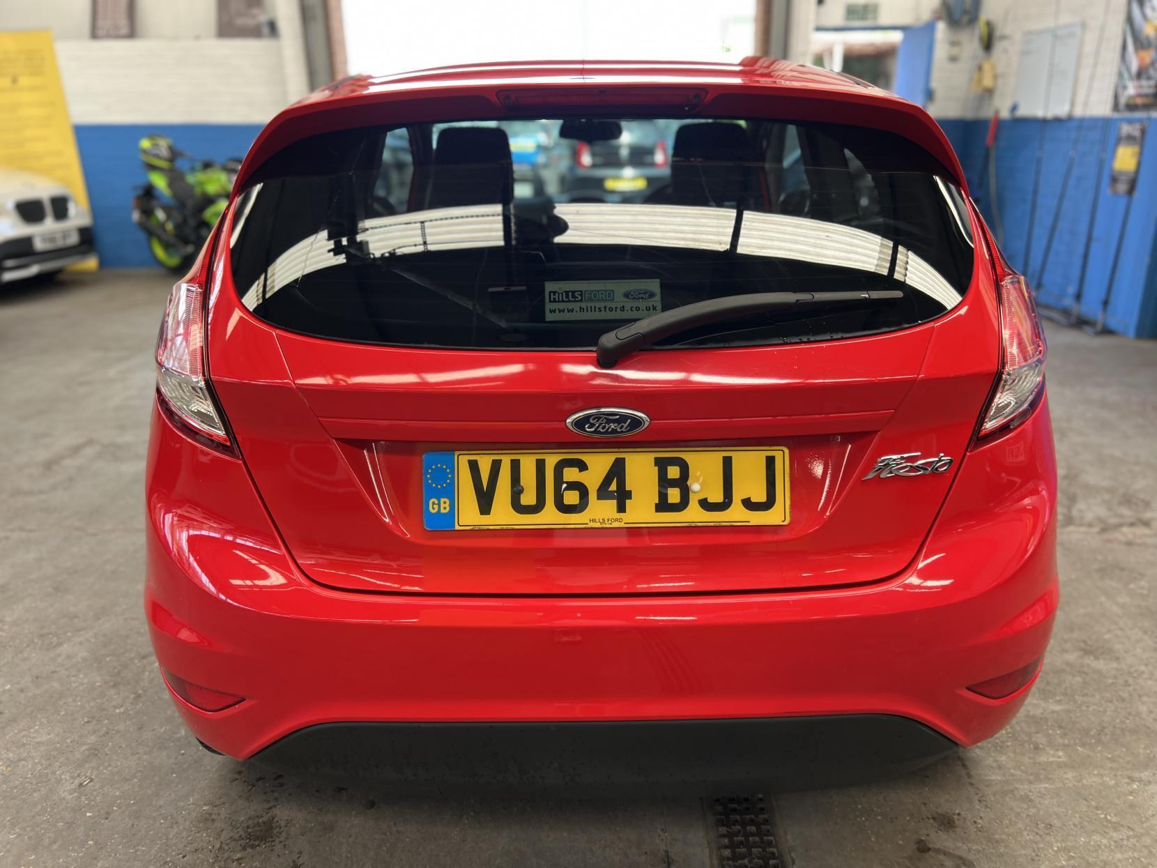Ford Fiesta - Image 9