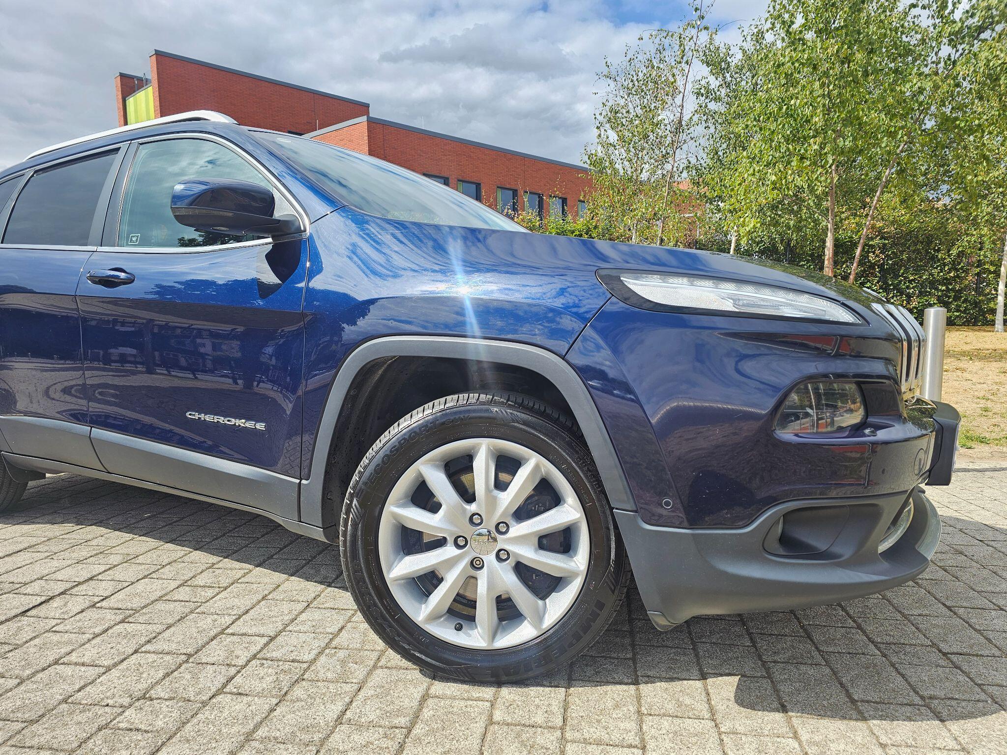 Jeep Cherokee - Image 3