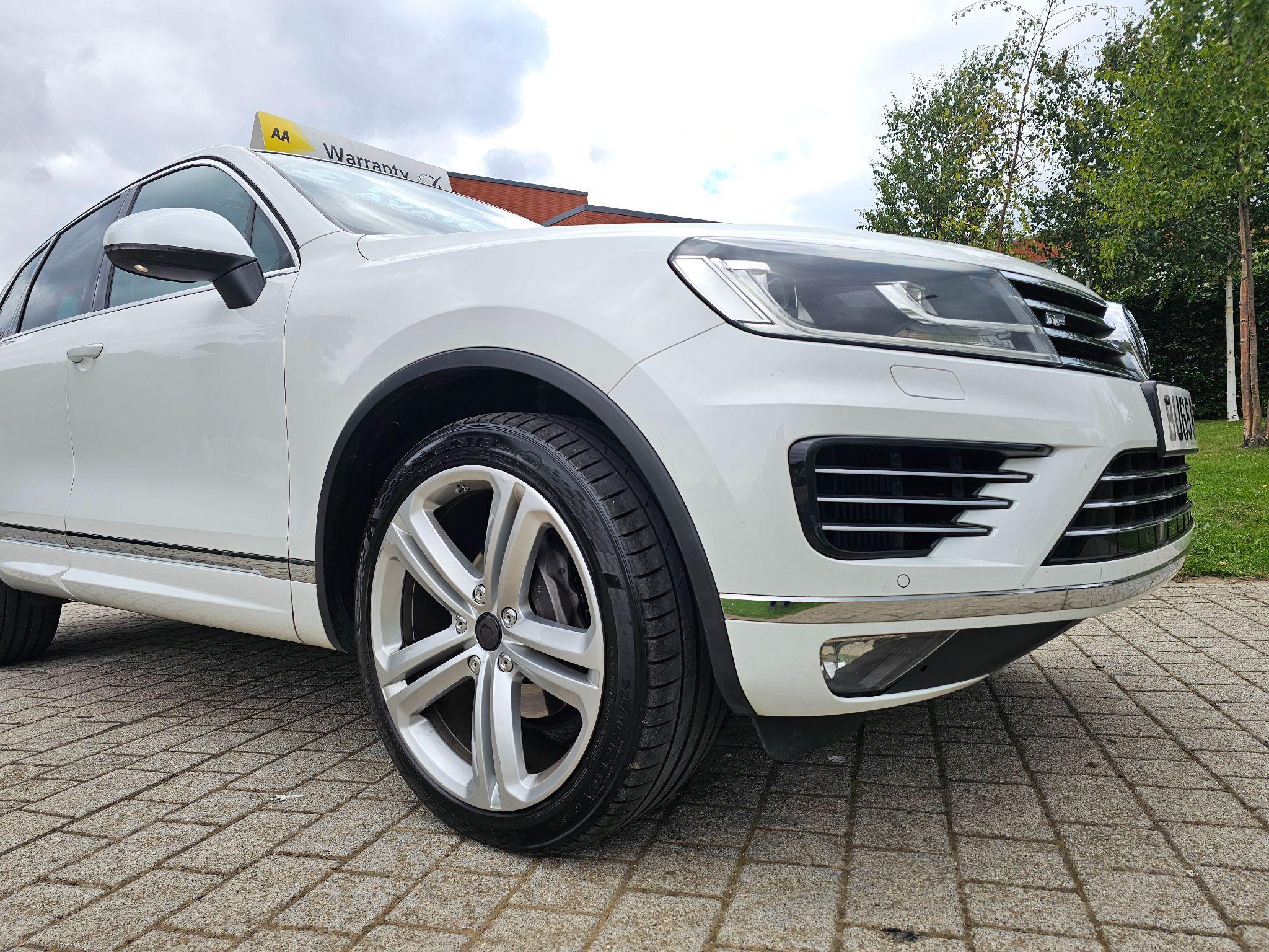 Volkswagen Touareg - Image 2