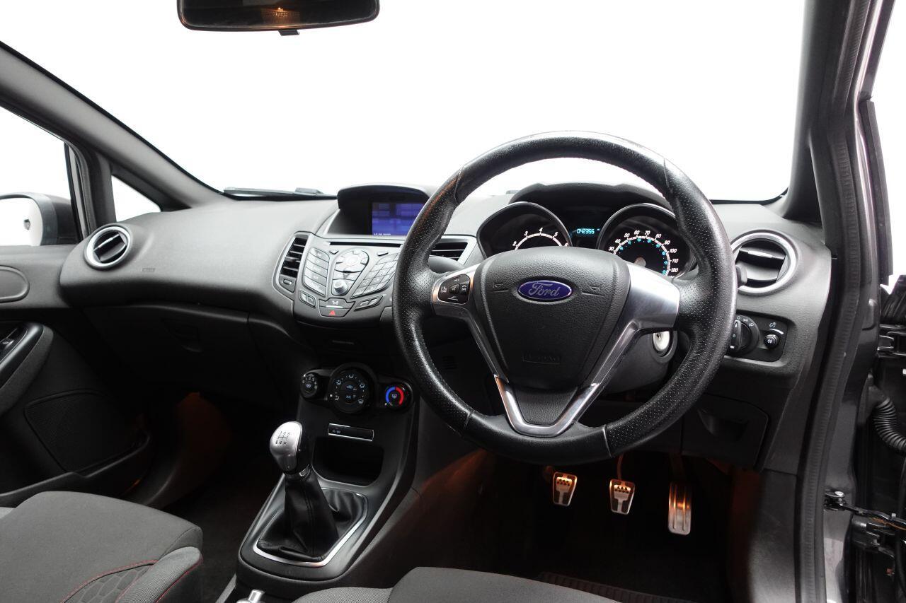 Ford Fiesta - Image 15