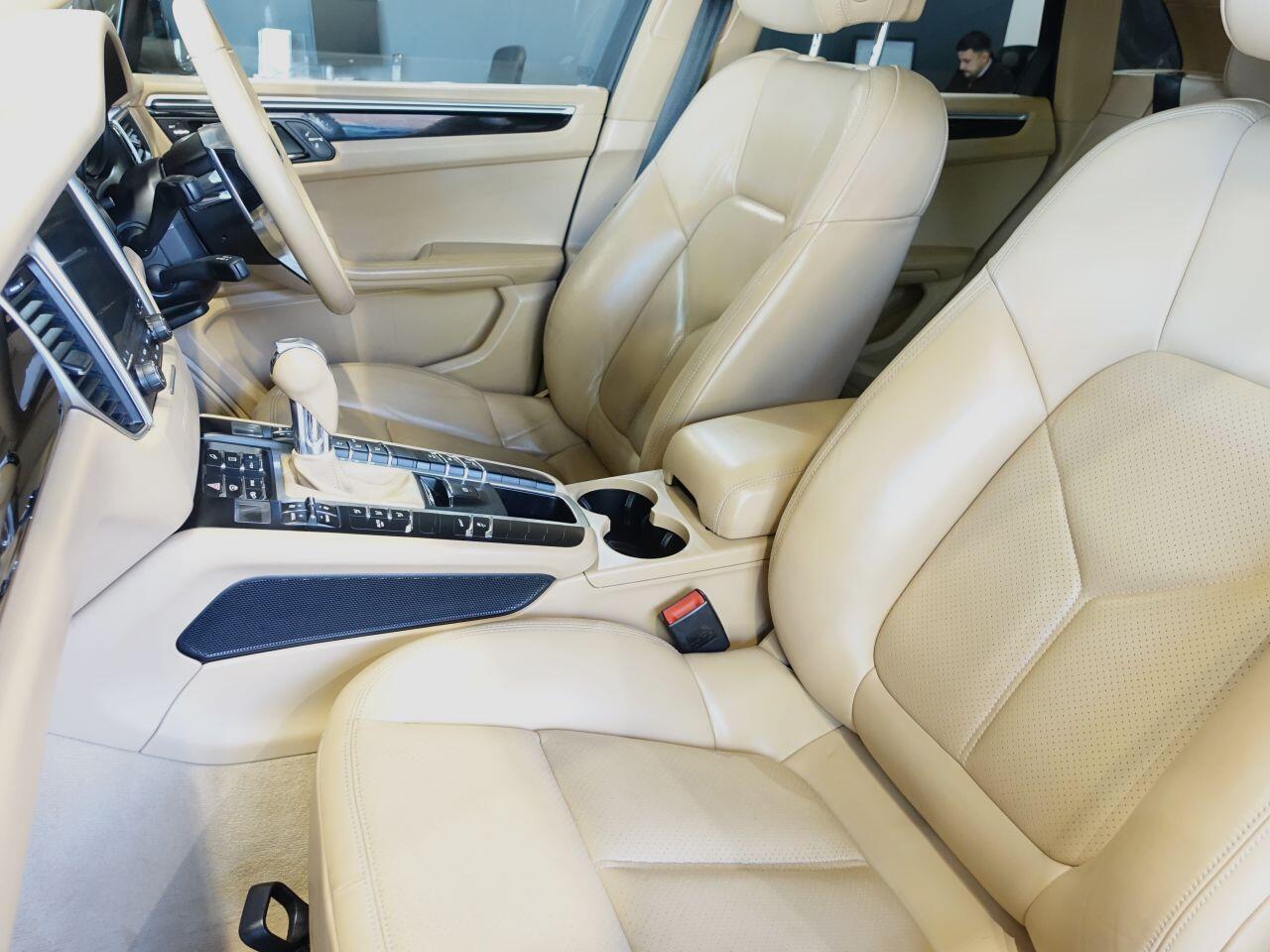 Porsche Macan - Image 13