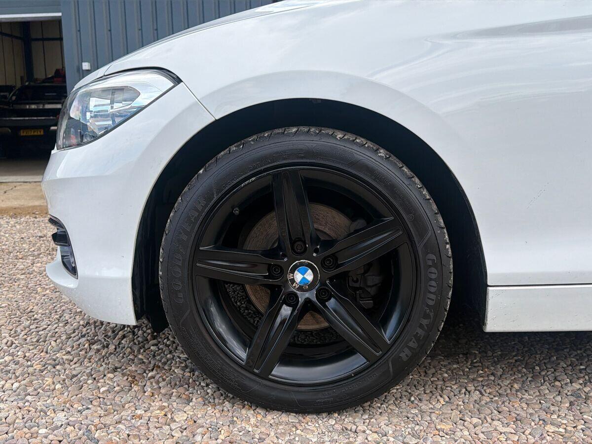 BMW 1 Series - Image 17