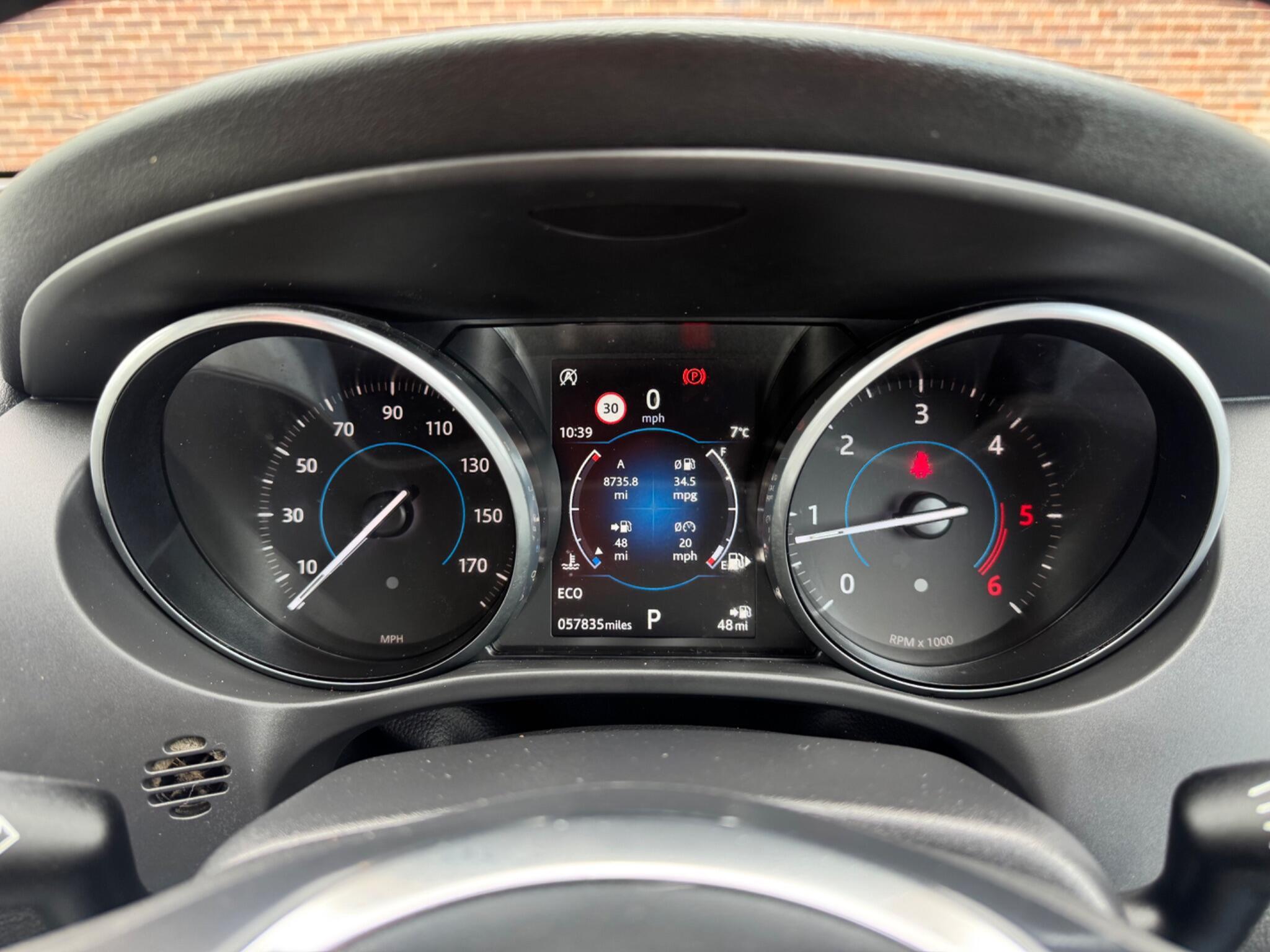 Jaguar F-Pace - Image 50