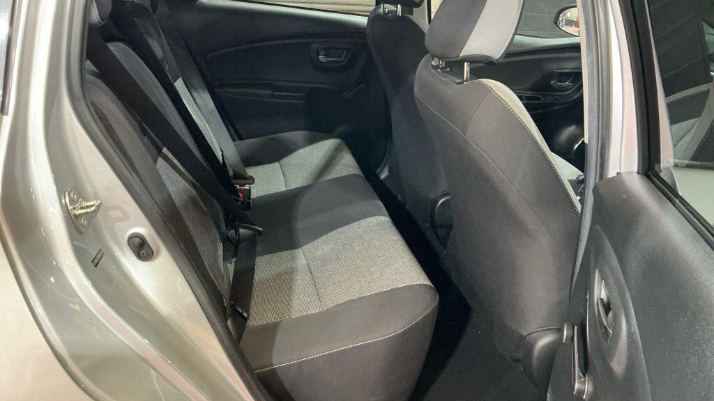 Toyota Yaris - Image 6