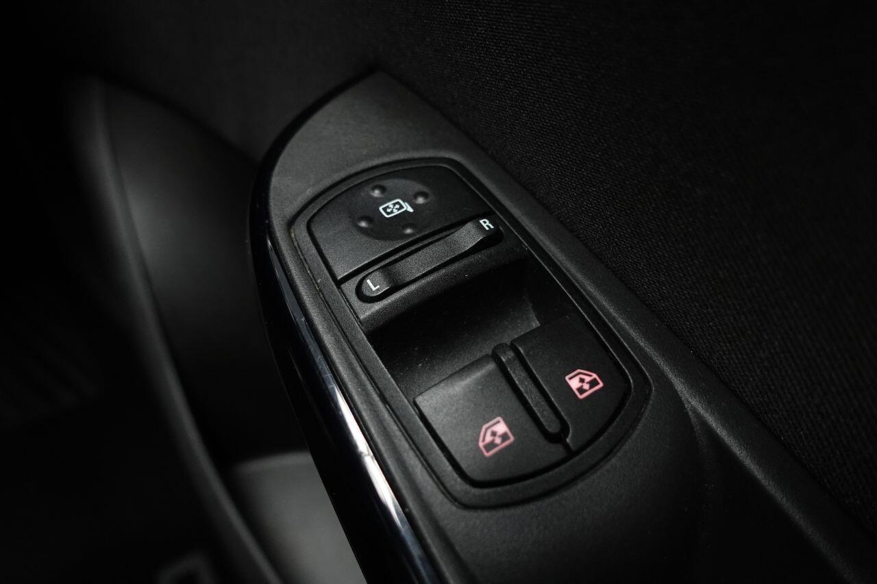 Vauxhall Corsa - Image 38